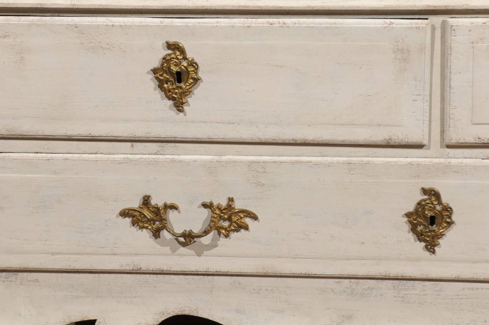 1760s Period Rococo Swedish Cabinet with Glass Doors, Bonnet Top and Cabrioles In Good Condition For Sale In Atlanta, GA
