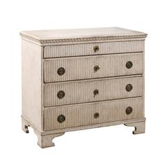 Swedish 1790s Gustavian Four-Drawer Painted Wood Commode with Reeded Motifs
