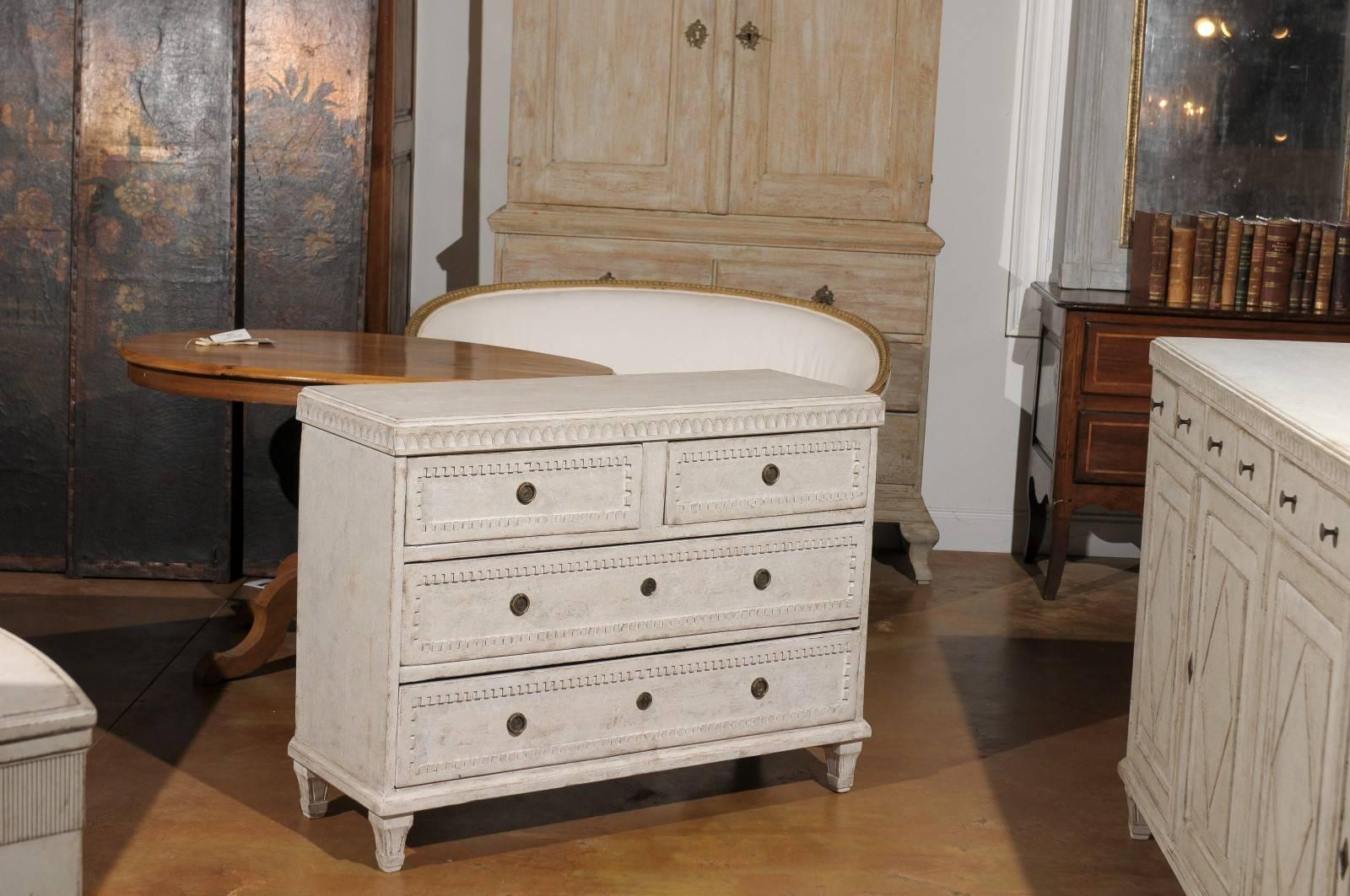 19th Century Swedish Commode In Excellent Condition In Atlanta, GA