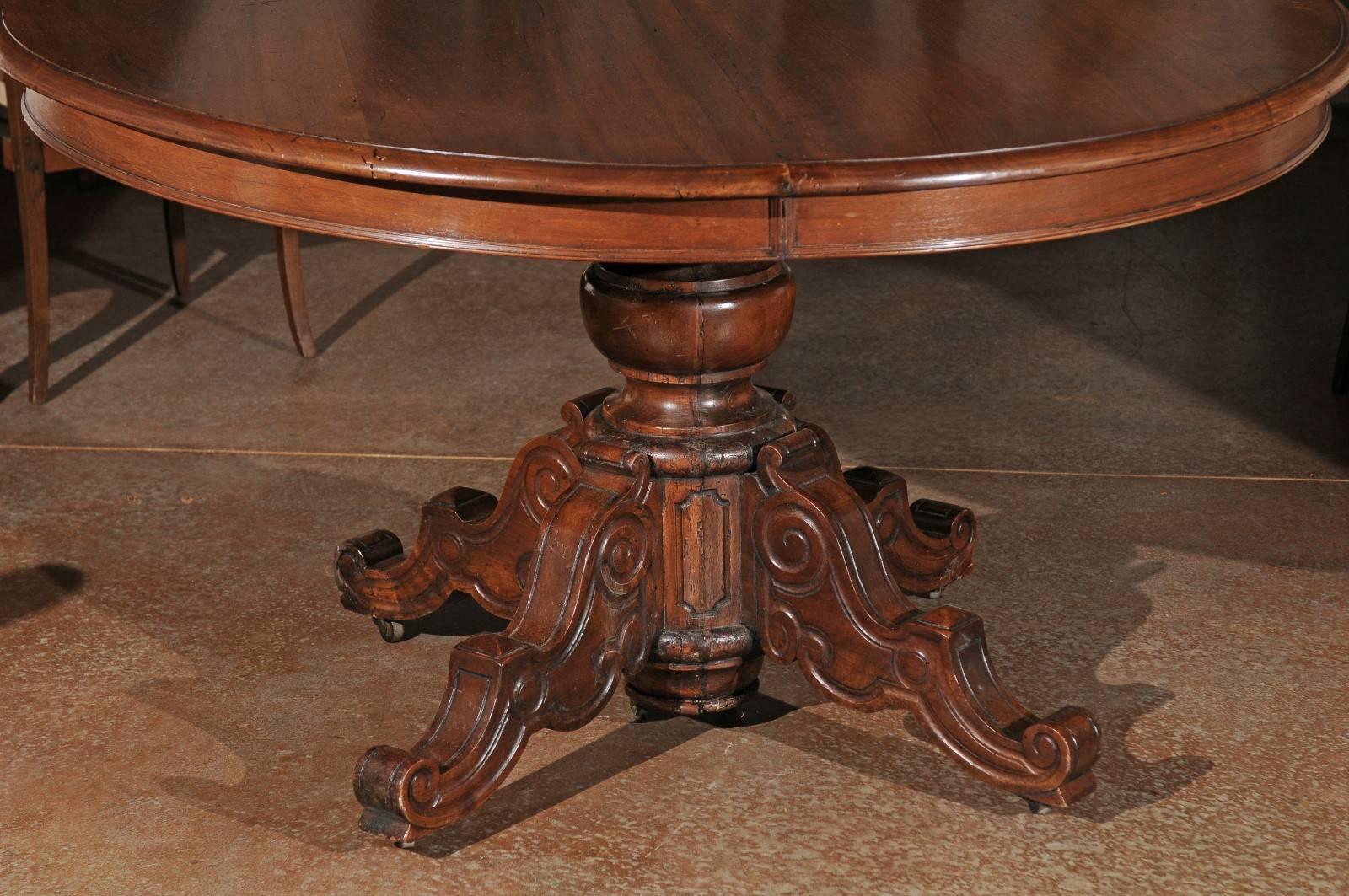 Napoleon III French Napoléon III Walnut Pedestal Table with Carved Feet from the 1850s