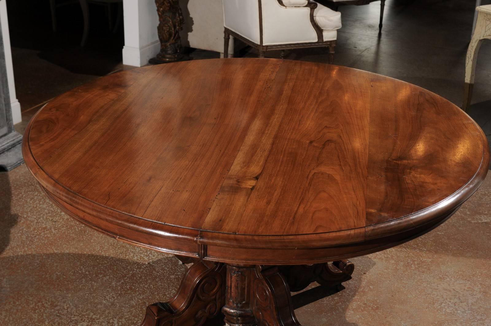 French Napoléon III Walnut Pedestal Table with Carved Feet from the 1850s 1