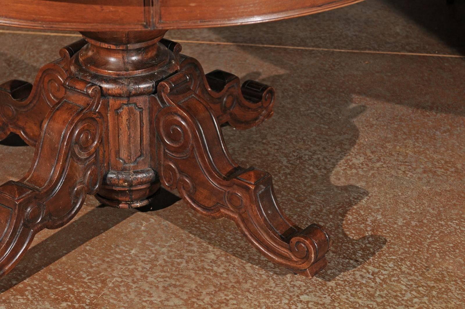 French Napoléon III Walnut Pedestal Table with Carved Feet from the 1850s 2