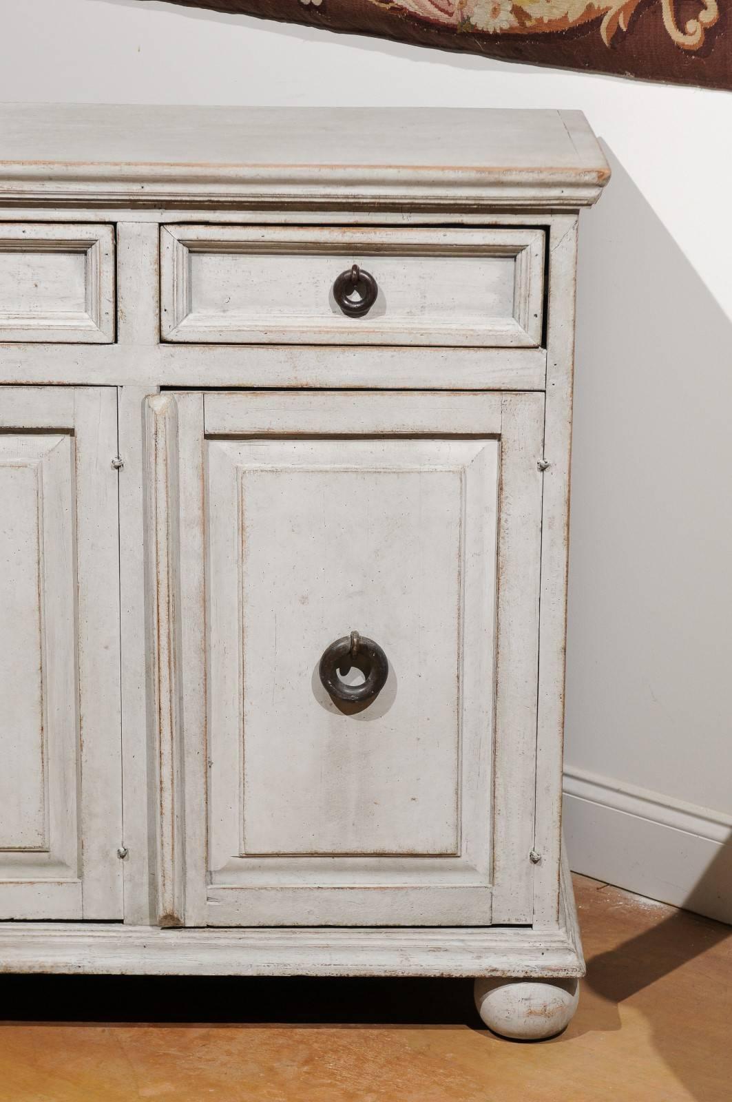 Swedish 1890s Painted Wood Enfilade with Three Drawers, Three Doors and Bun Feet 2