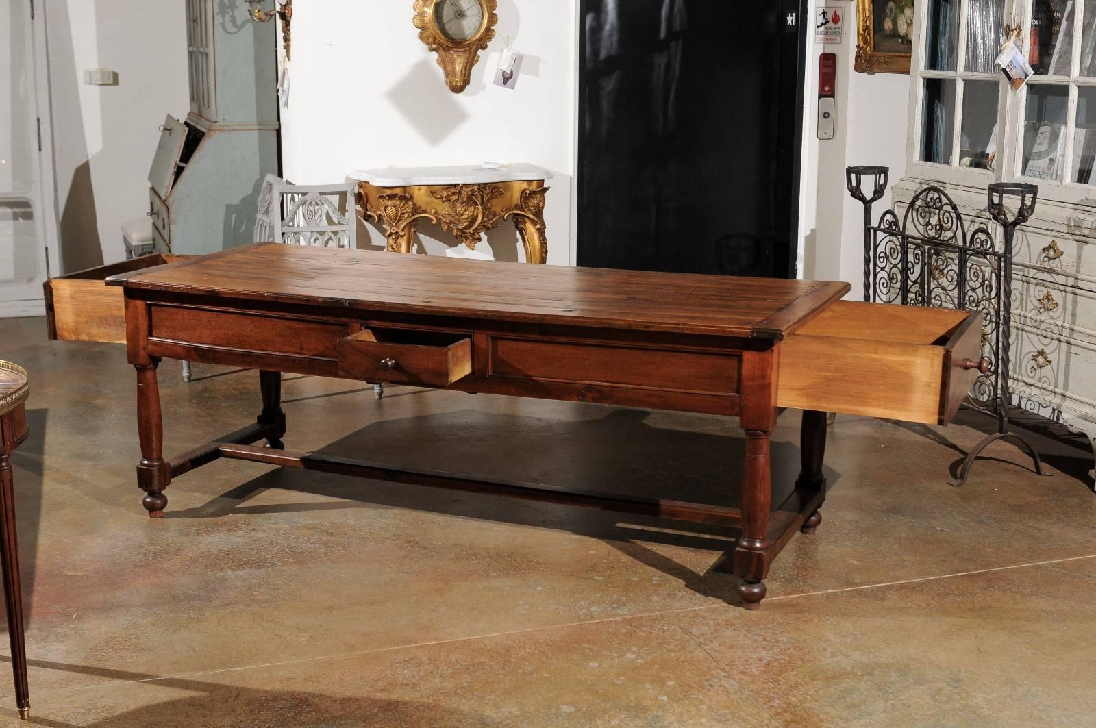 Late 18th Century French Walnut and Acacia Wood Sofa Table with Turned Legs For Sale 1