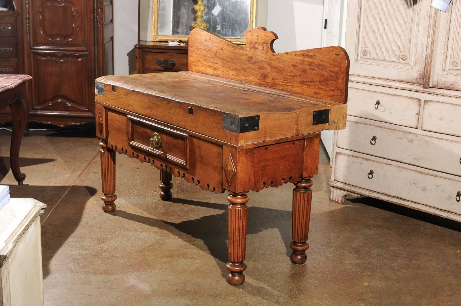 Wood French 1820s Butcher Block Table with Single Drawer, Knife Slot and Carved Apron