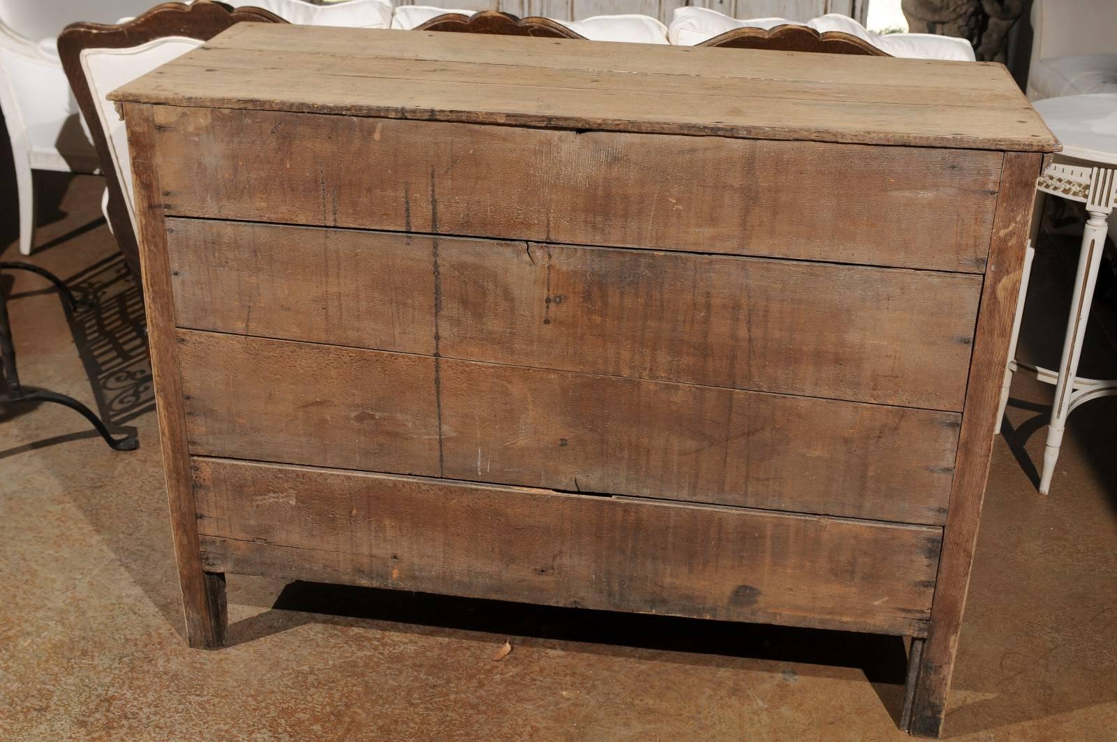French 1790s Period Louis XVI Bleached Oak Three-Drawer Commode with Rinceaux 6