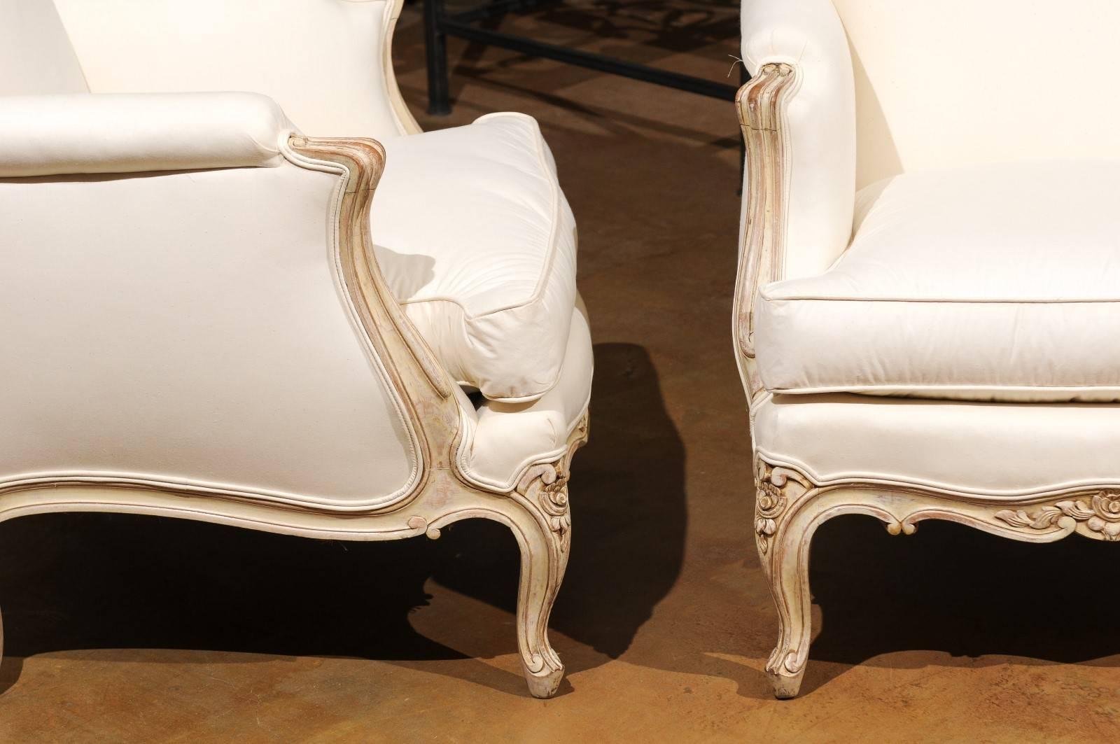 Pair of French Louis XV Style 1910s Painted Wood Upholstered Bergères Chairs 2