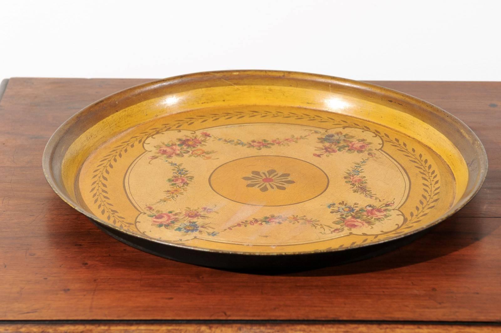 French Circular Painted Tole Tray with Floral Motifs from the 19th Century 2