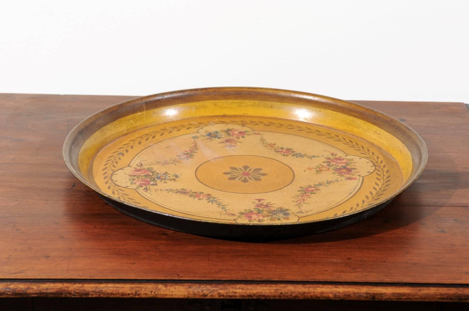 French Circular Painted Tole Tray with Floral Motifs from the 19th Century 3