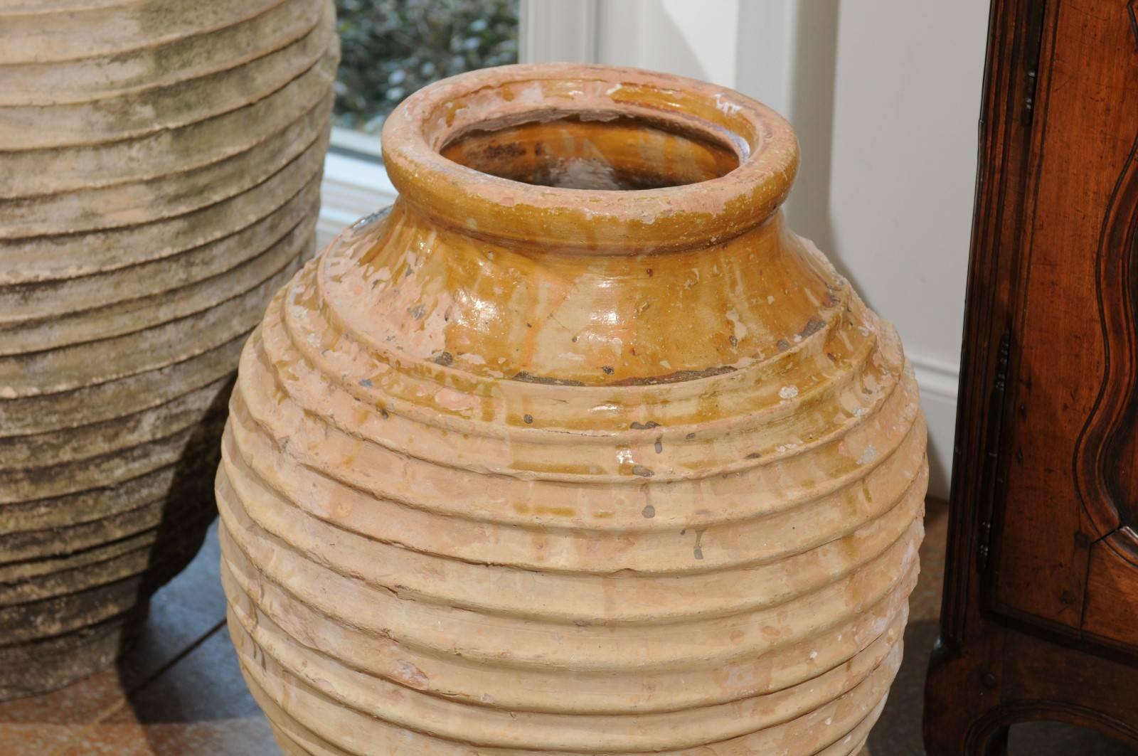Greek Early 19th Century Round Terracotta Olive Jar with Ribbed Body and Glaze In Good Condition In Atlanta, GA