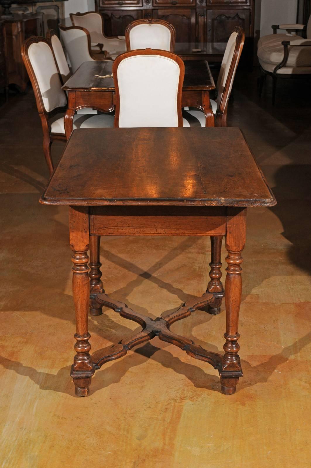 French Late 18th Century Walnut Side Table with X-Form Stretcher and Turned Legs 4