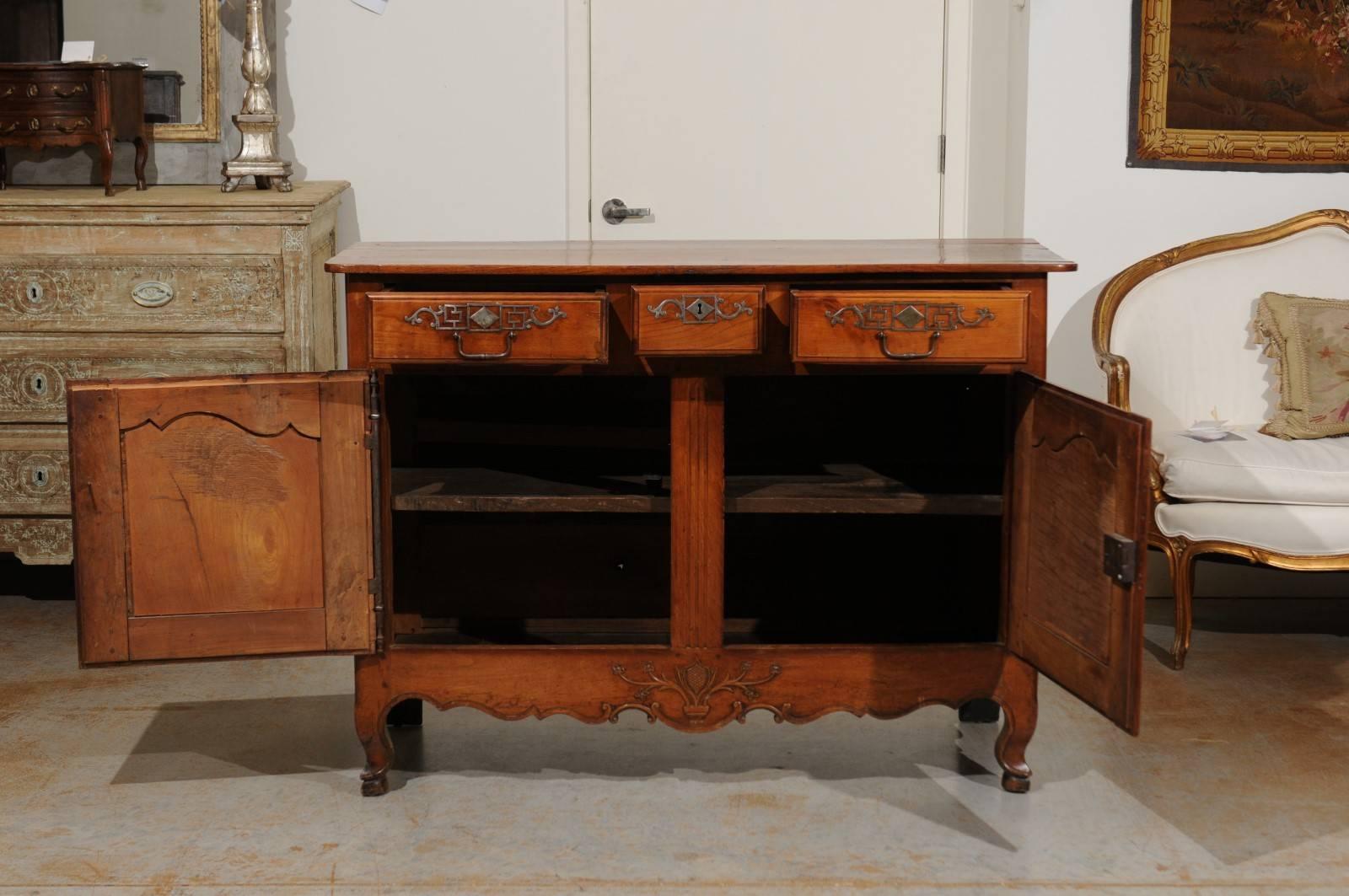 French 19th Century Cherry Three-Drawer and Two-Door Buffet with Floral Motifs 2