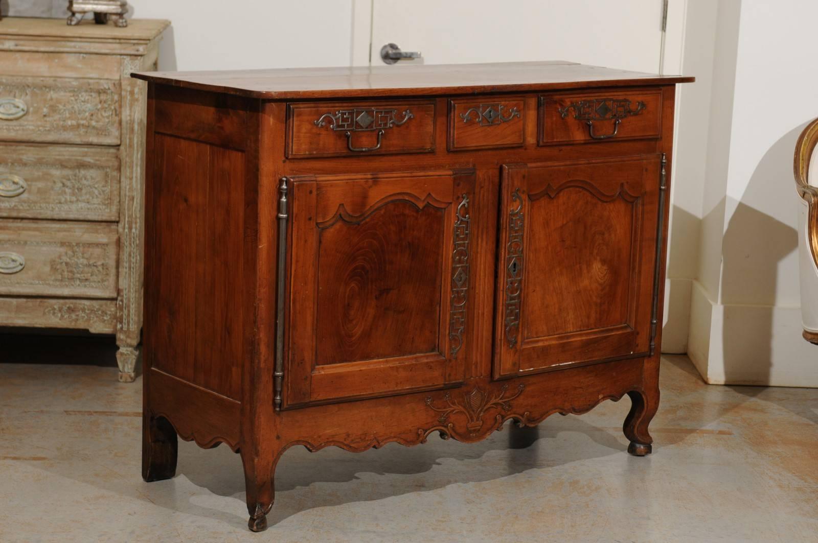 French 19th Century Cherry Three-Drawer and Two-Door Buffet with Floral Motifs 3