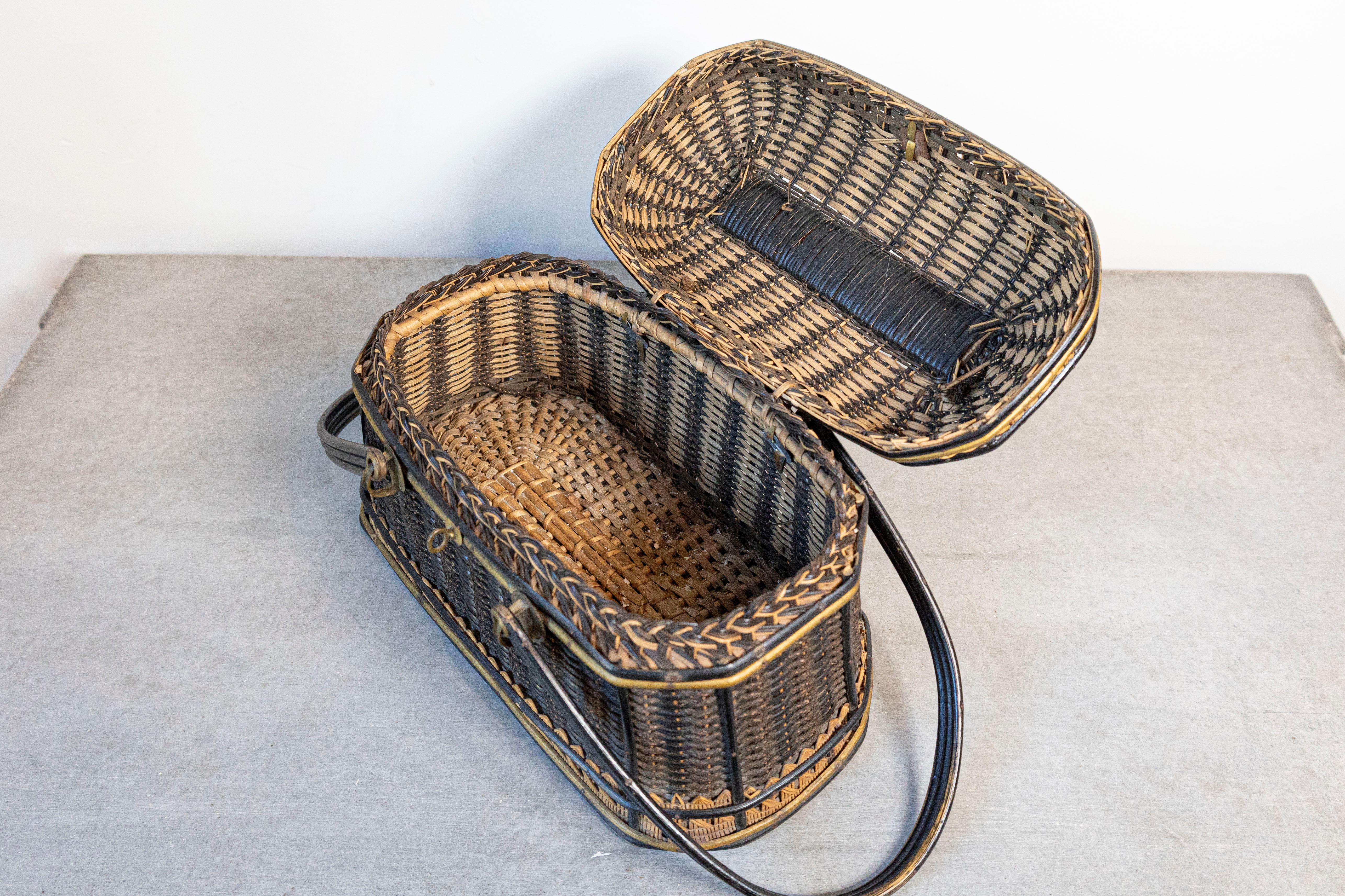Rustic Swedish 1890s Two-Toned Wicker Tapering Basket with Large Handles For Sale 1
