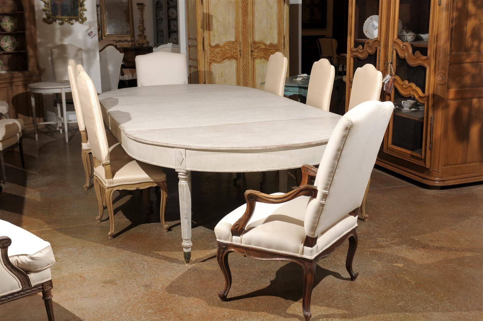 19th Century Swedish Extension Table In Excellent Condition In Atlanta, GA