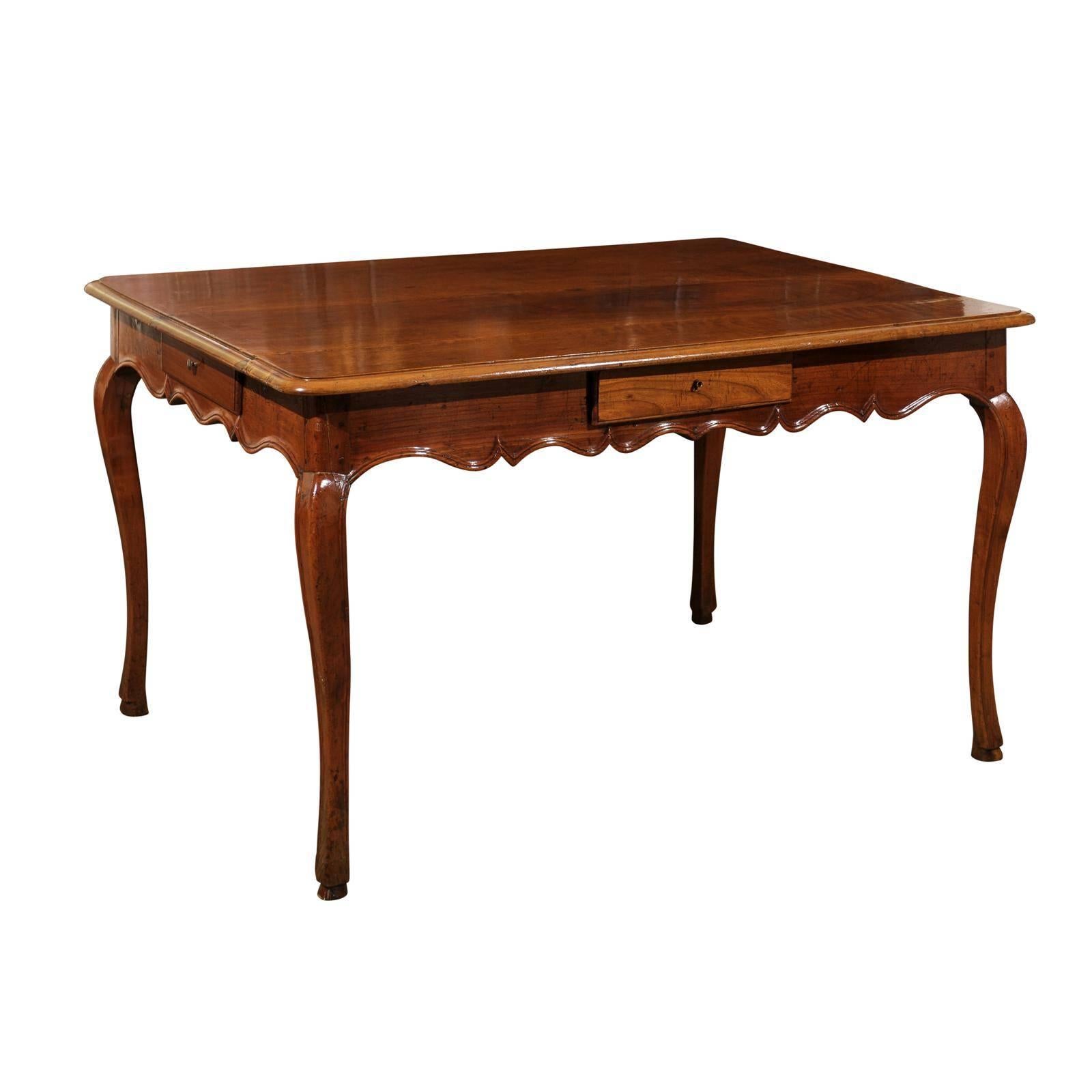 French Louis XV Style 1850s Walnut Table with Four Drawers and Cabriole Legs