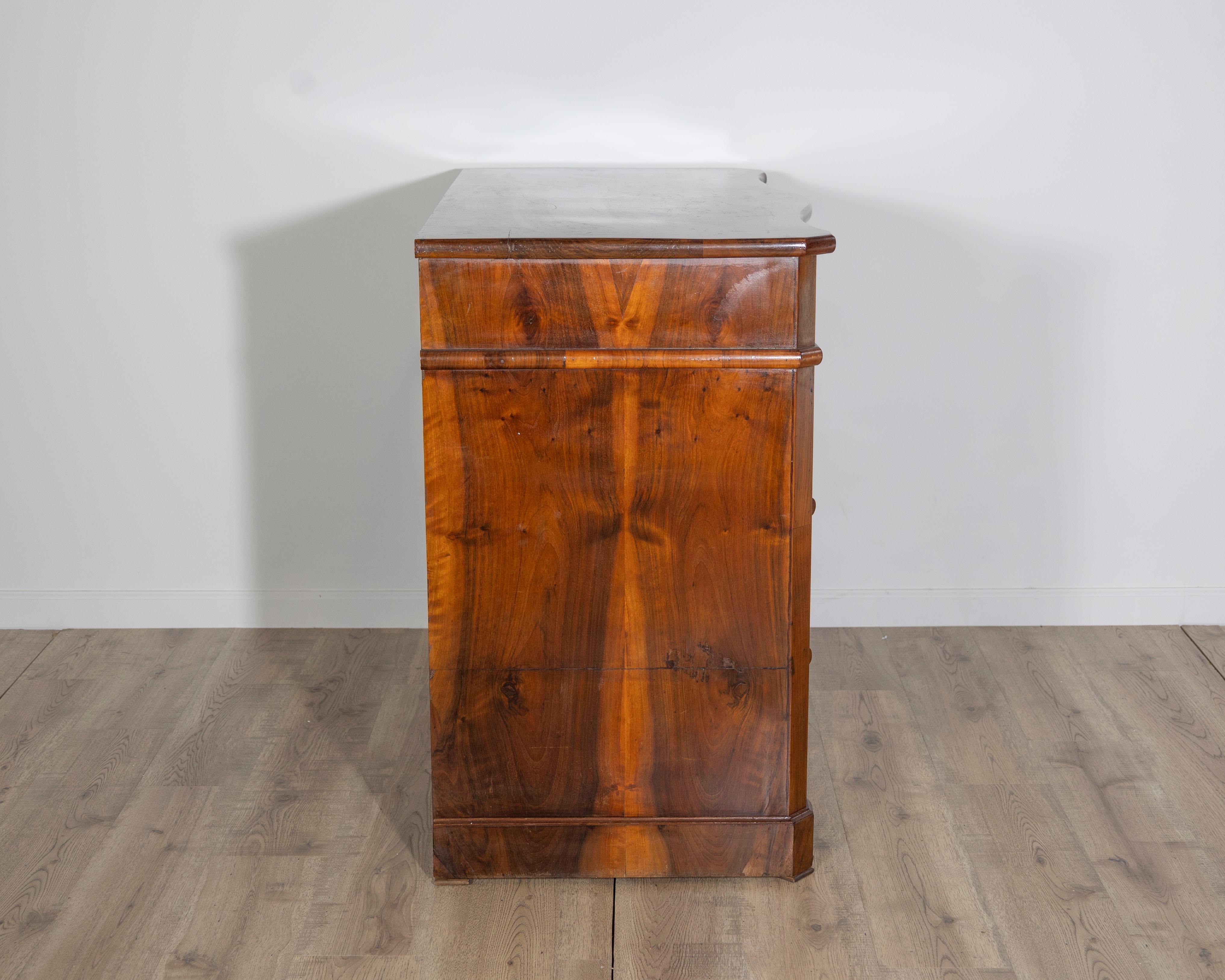 ON HOLD - Pair of 18th Century Italian Commodes For Sale 2