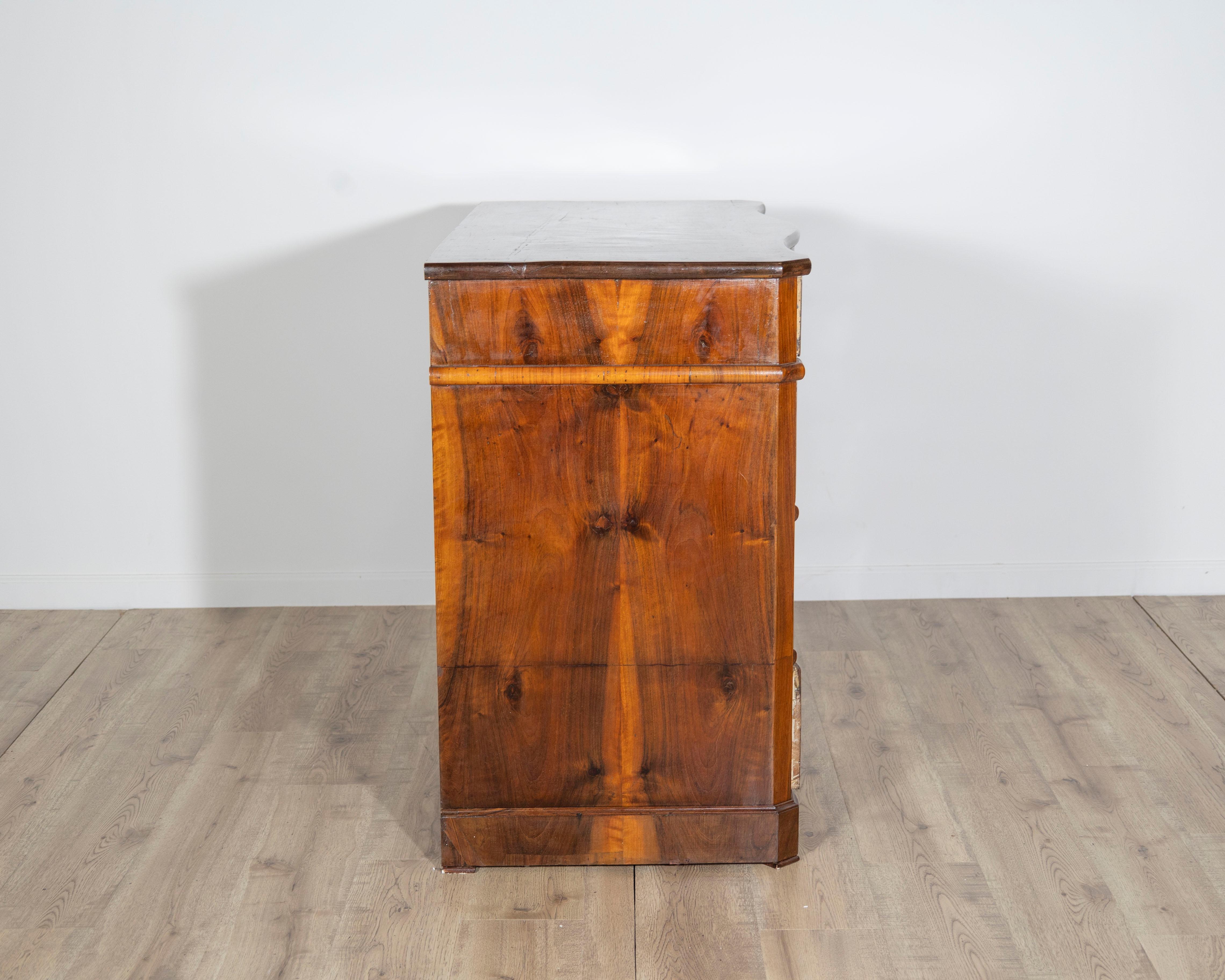 ON HOLD - Pair of 18th Century Italian Commodes For Sale 8