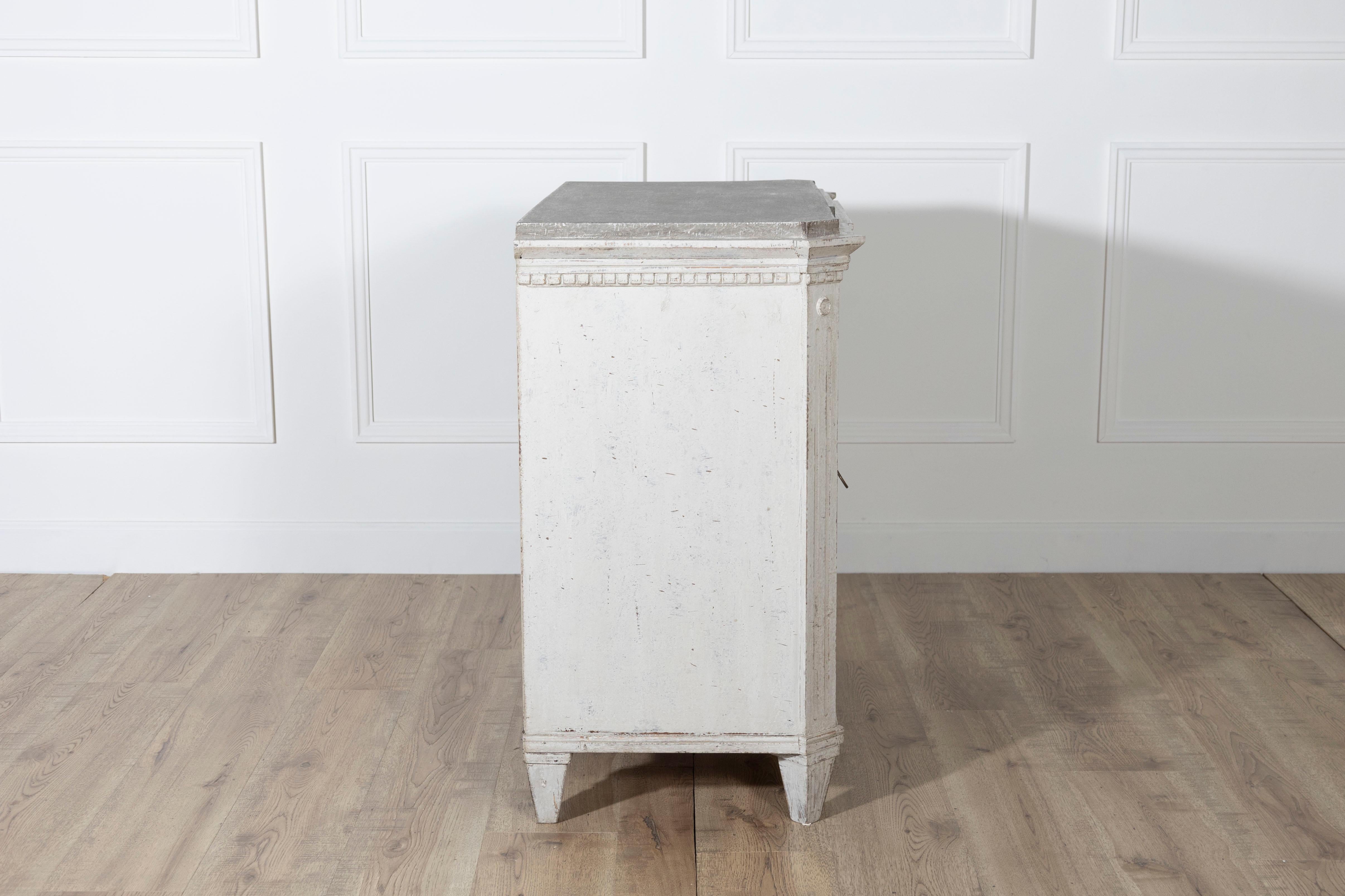 Swedish Gustavian Style Painted Chest of Drawers with Grey Top, circa 1880 For Sale 1