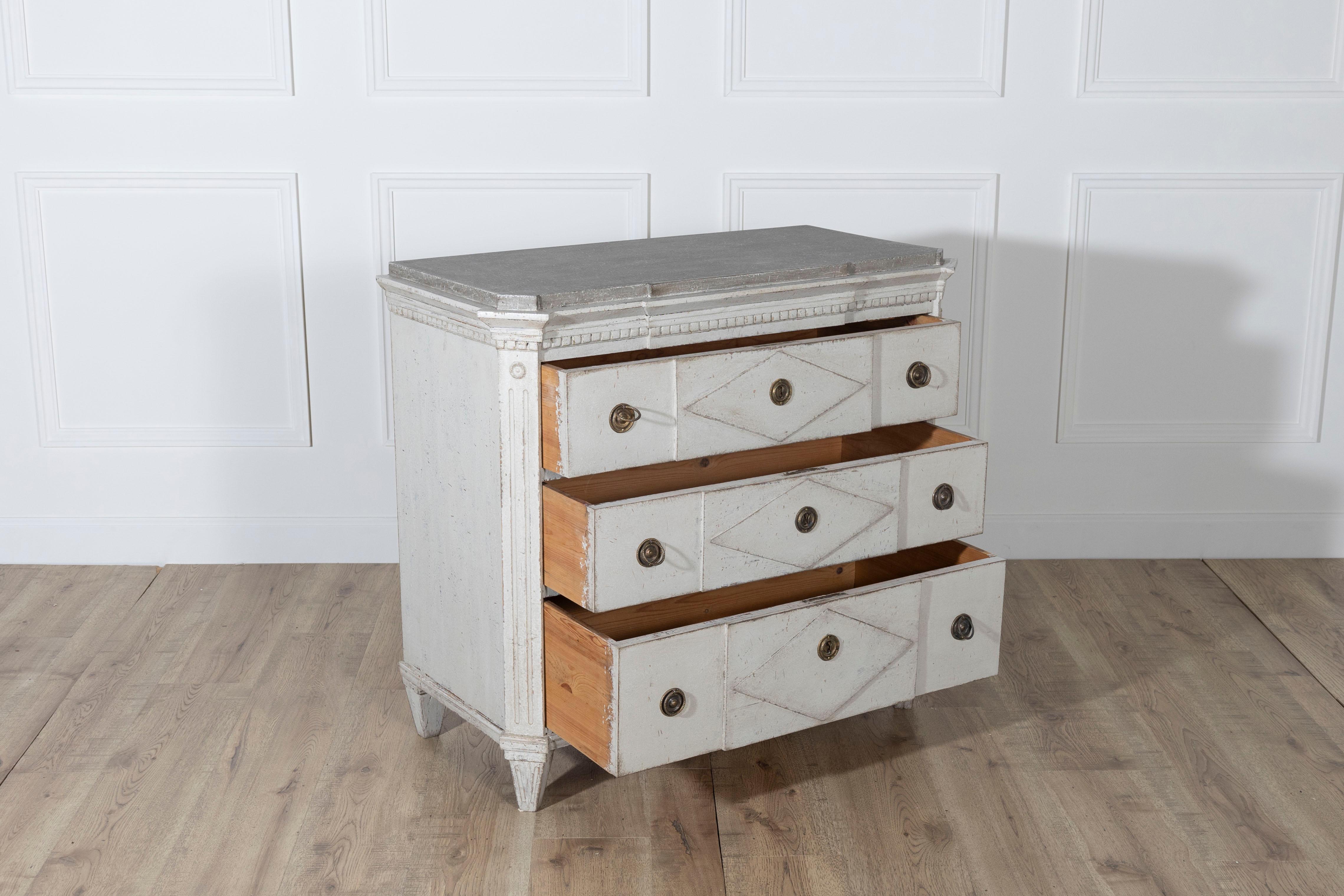 Pine Swedish Gustavian Style Painted Chest of Drawers with Grey Top, circa 1880 For Sale
