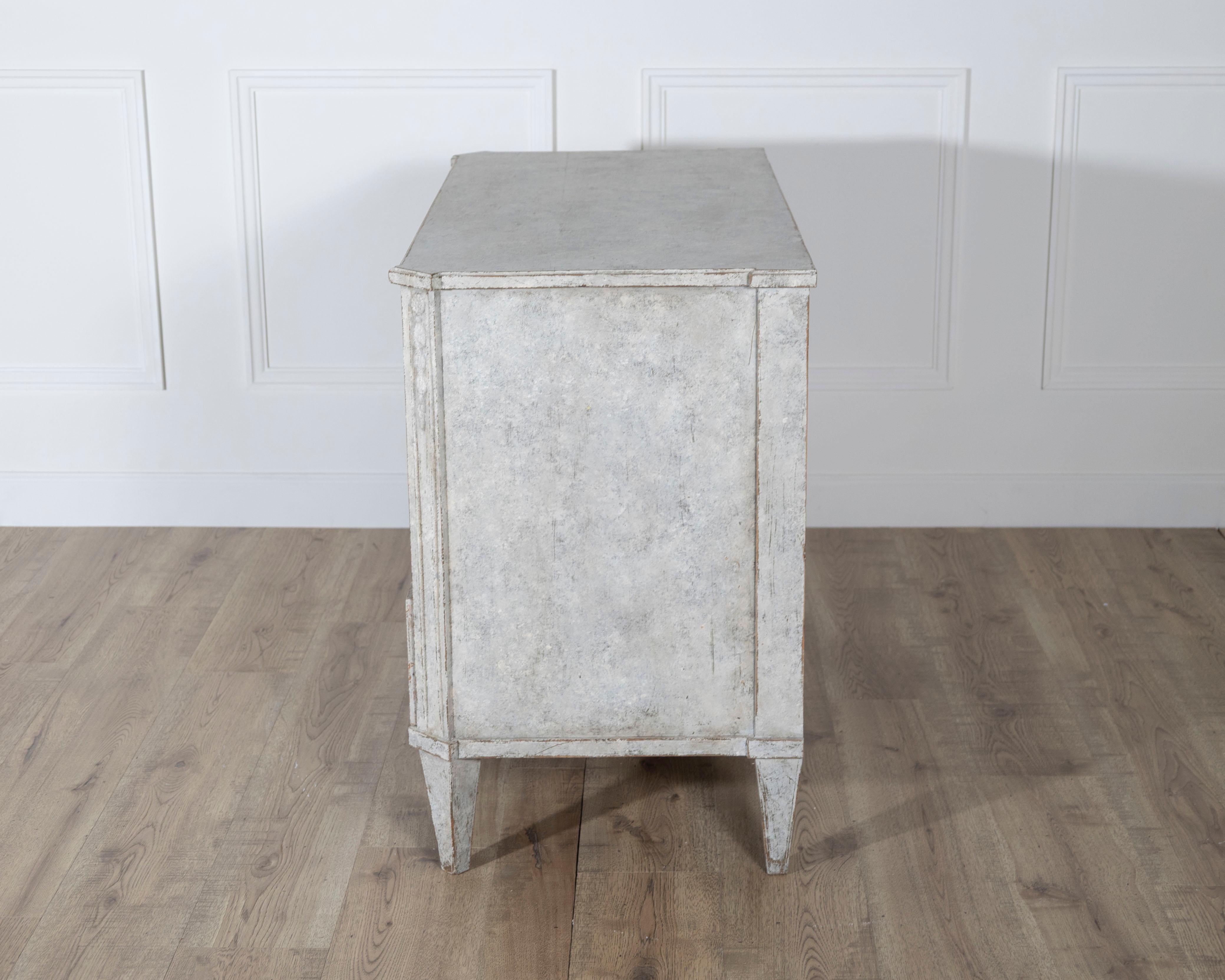 Swedish Gustavian Chest of Drawers with Internal Dividers, circa 1800 For Sale 6