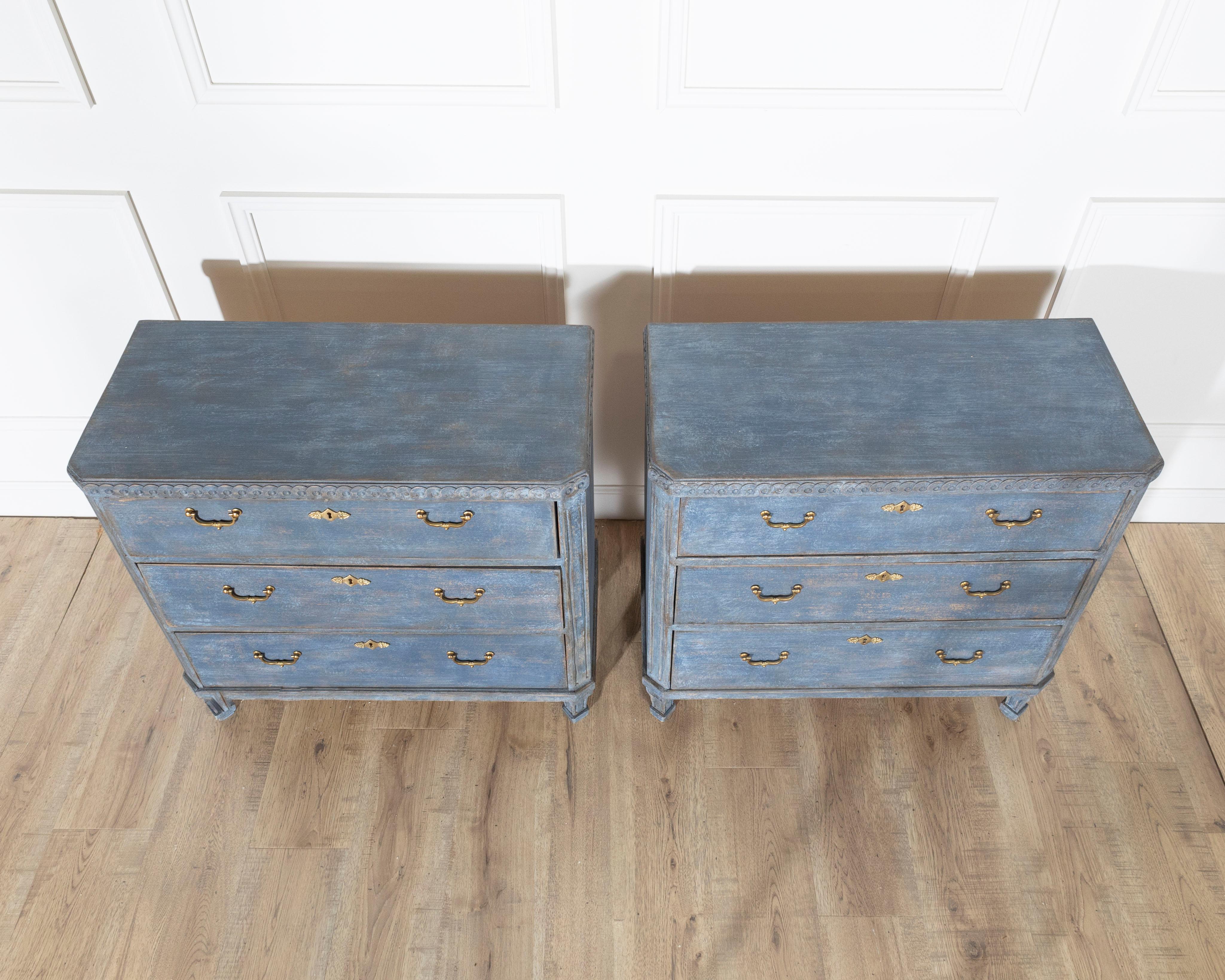 19th Century Pair of Swedish Blue Painted Chests of Drawers, circa 1870 For Sale