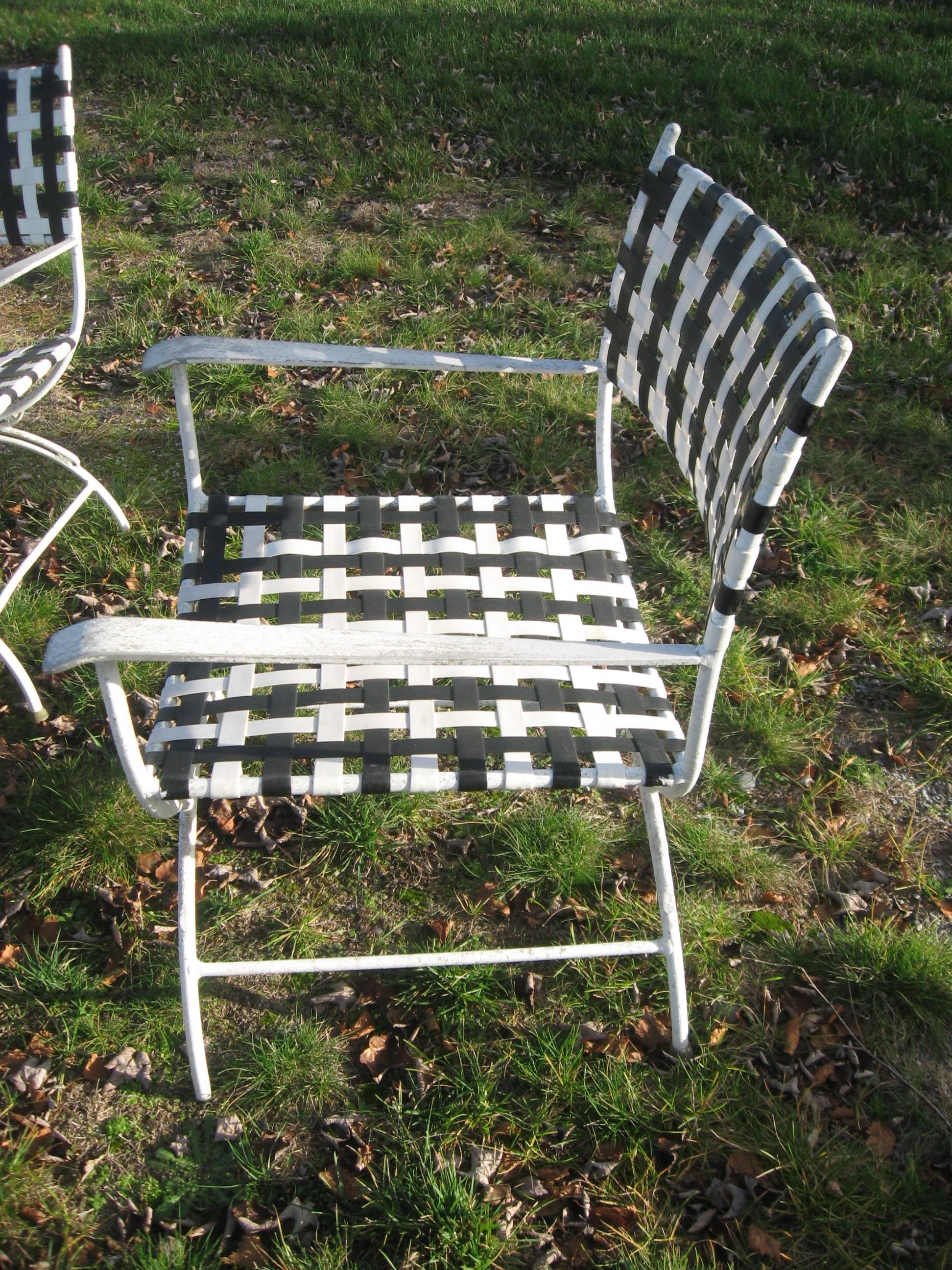 Mid Century a Five-Piece Garden Set In Good Condition For Sale In Water Mill, NY