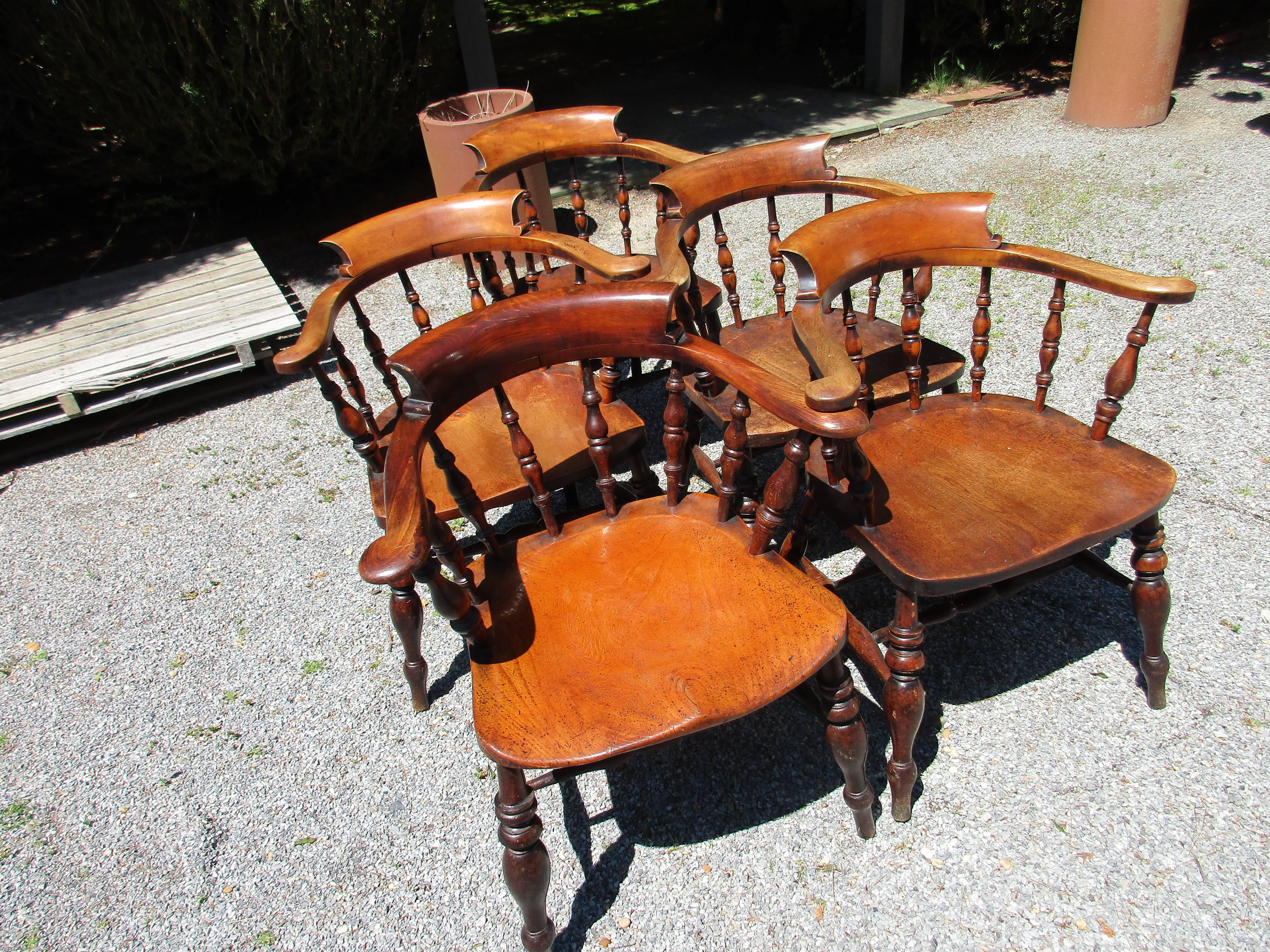 Set of five 19th century windsor bow/captains armchairs in original condition with great patina in Elmwood.... 