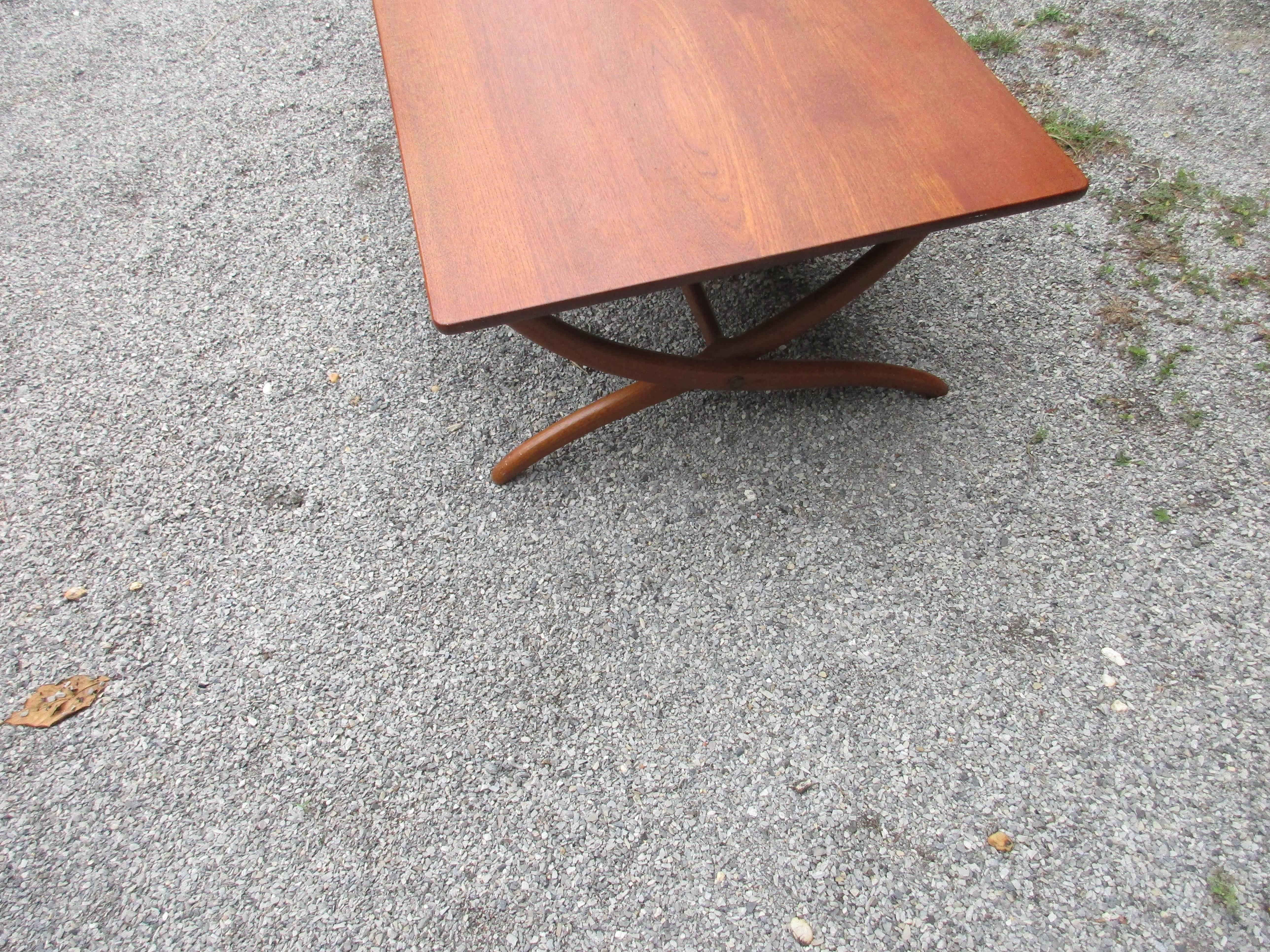 Mid-Century Ole Wanscher adjustable coffee table for Rud Rasmussen.
Adjusts from 23