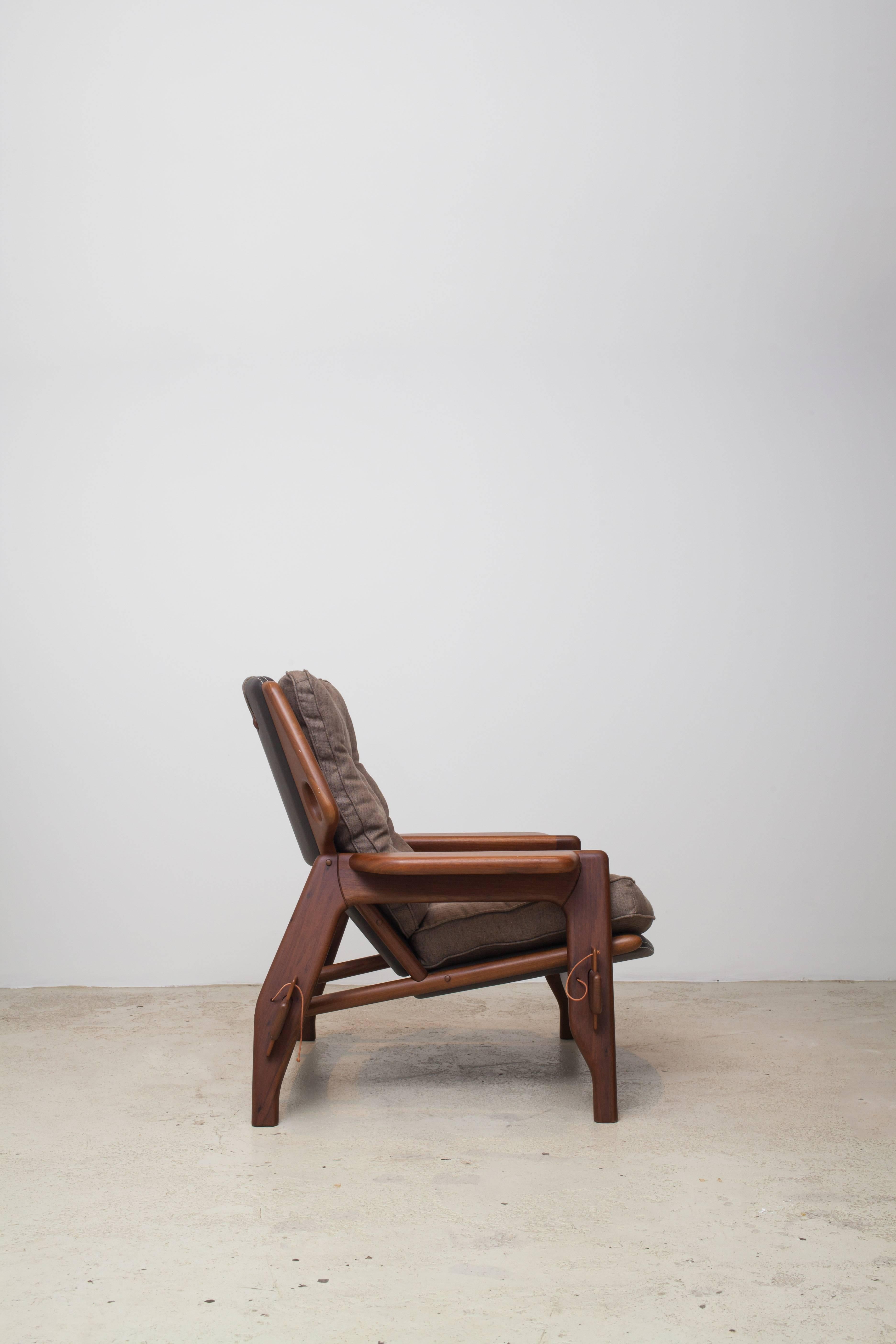 Benjamin Armchair by Sergio Rodrigues In Excellent Condition For Sale In New York, NY