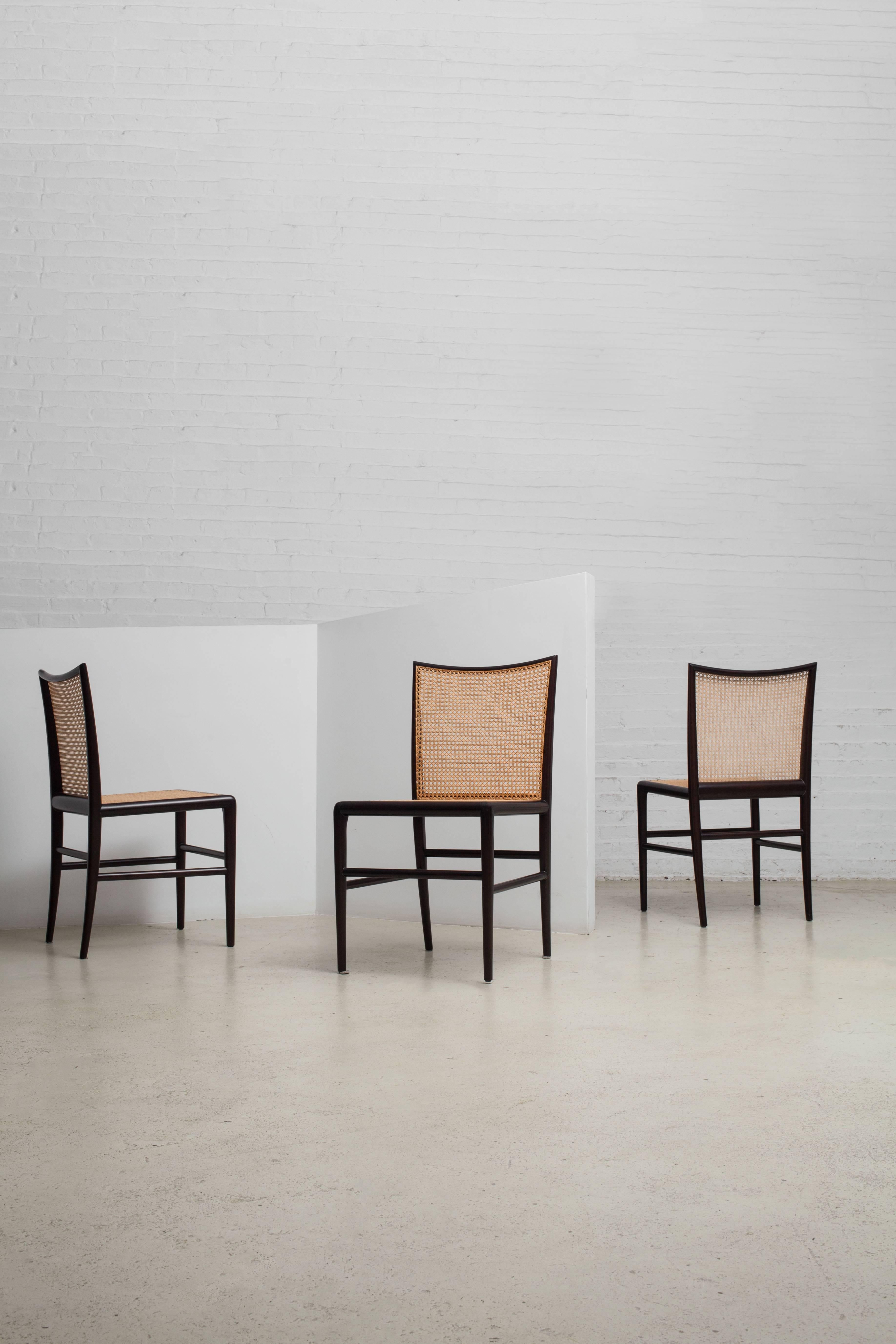 Palhinha Dining Chair by Branco & Preto In Excellent Condition For Sale In New York, NY