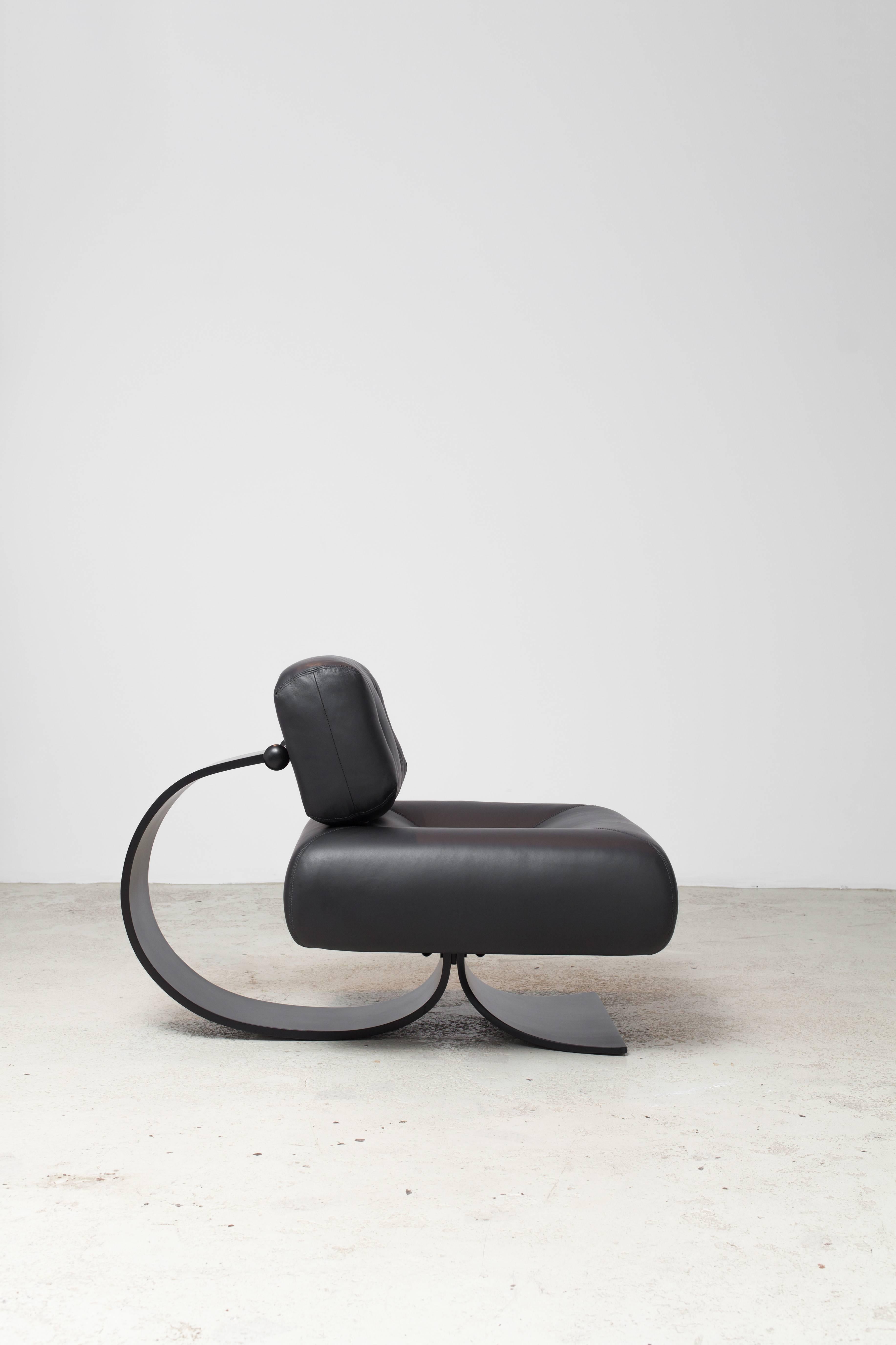 Alta chair and ottoman set designed by Oscar Niemyer was the first piece of furniture the legendary architect designed, along with his daughter Anna Maria Niemeyer, in 1971. The 