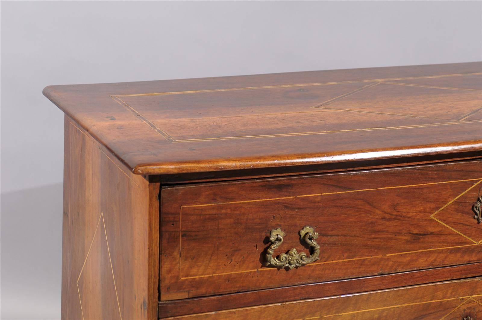 Italian 18th Century Walnut Commode with Diamond Inlay and Three Drawers 2