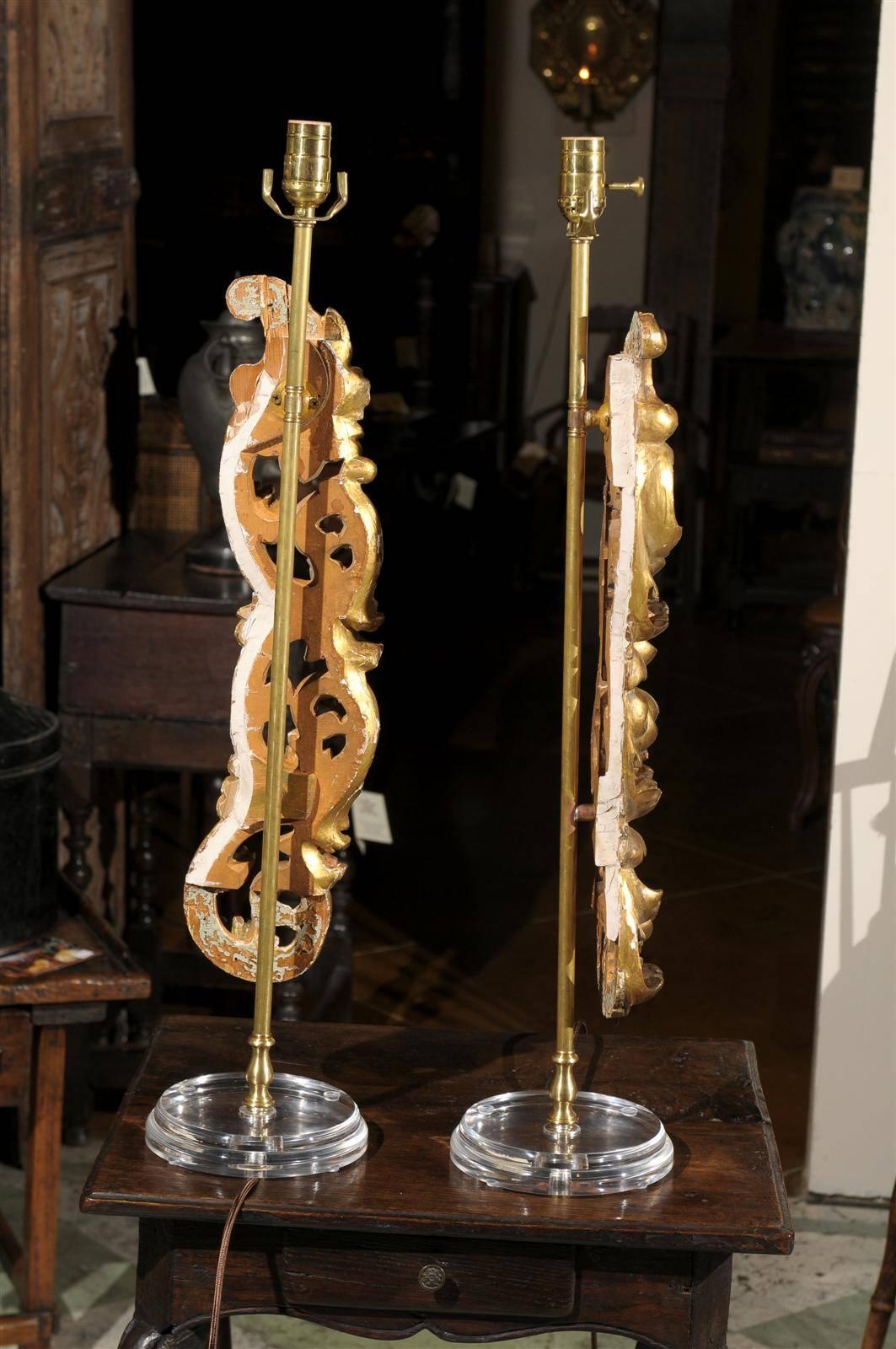 Pair of 19th Century Giltwood Architectural Carvings/Lamps (19. Jahrhundert)