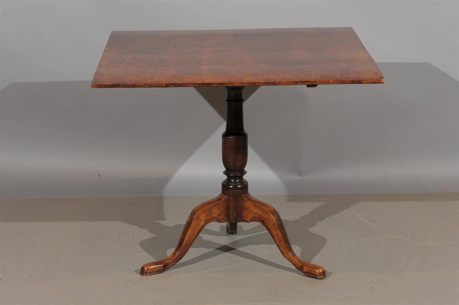 Early 19th Century Swedish Tilt-Top Table in Burled Wood, circa 1800-1820