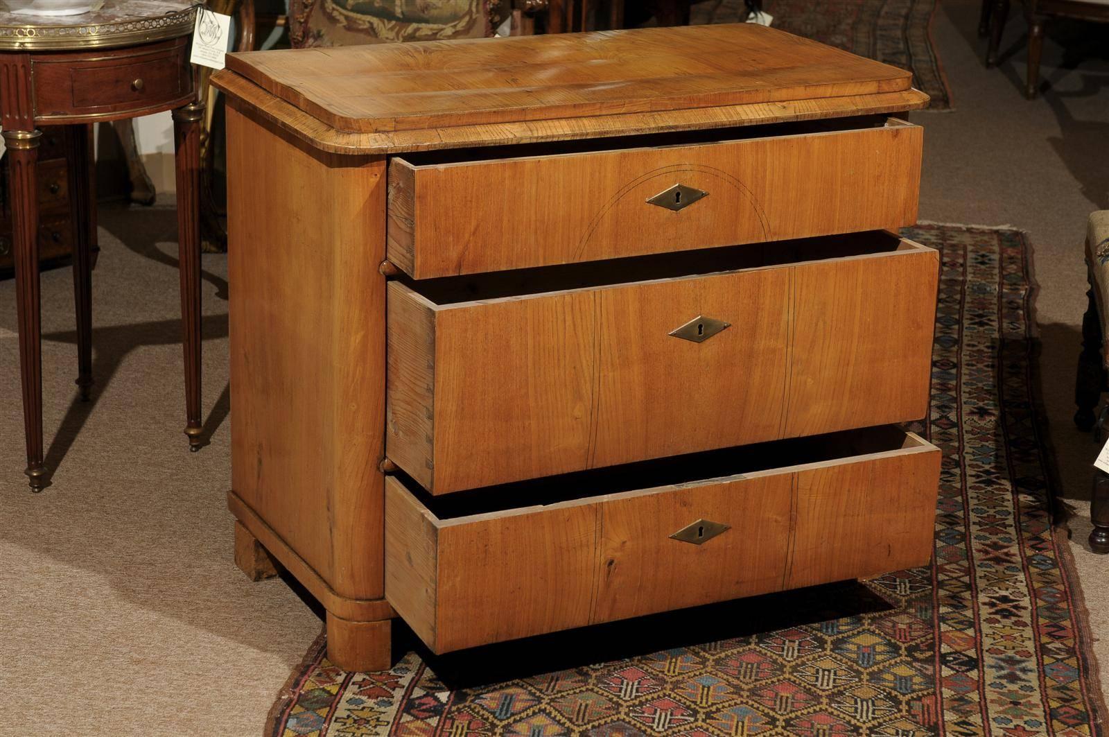  Petite Biedermeier in Ash with Three Drawers and Ebonized Detail, ca. 1830 In Good Condition In Atlanta, GA