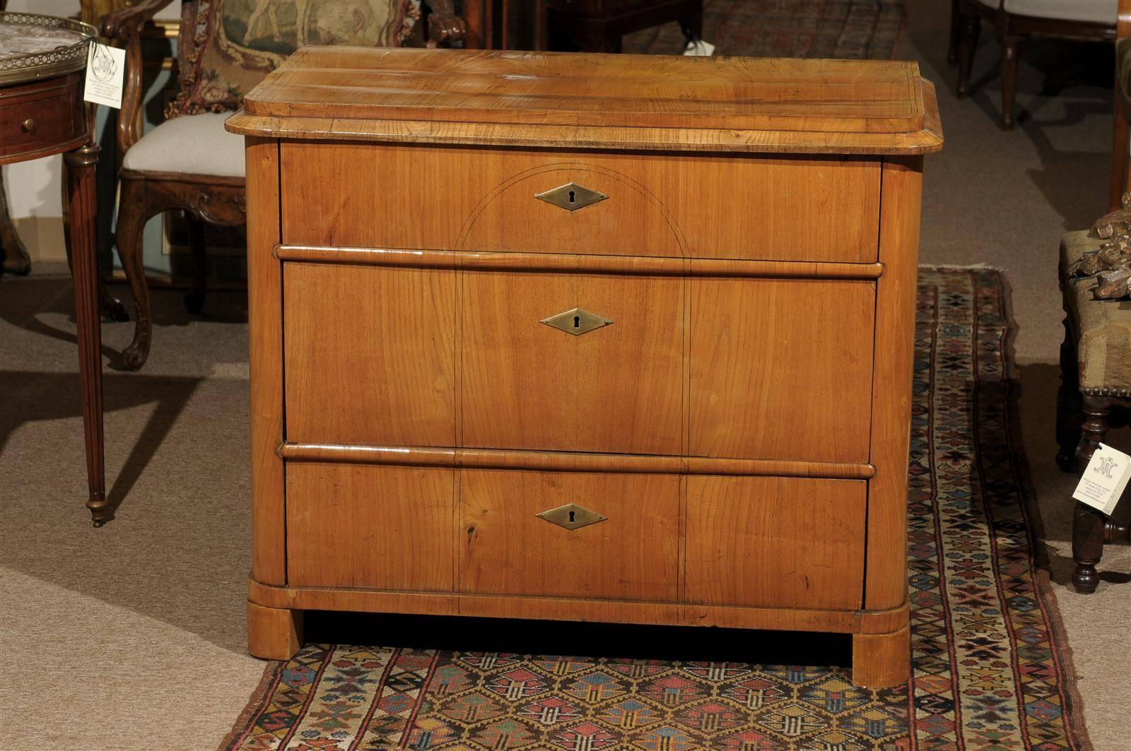  Petite Biedermeier in Ash with Three Drawers and Ebonized Detail, ca. 1830 3