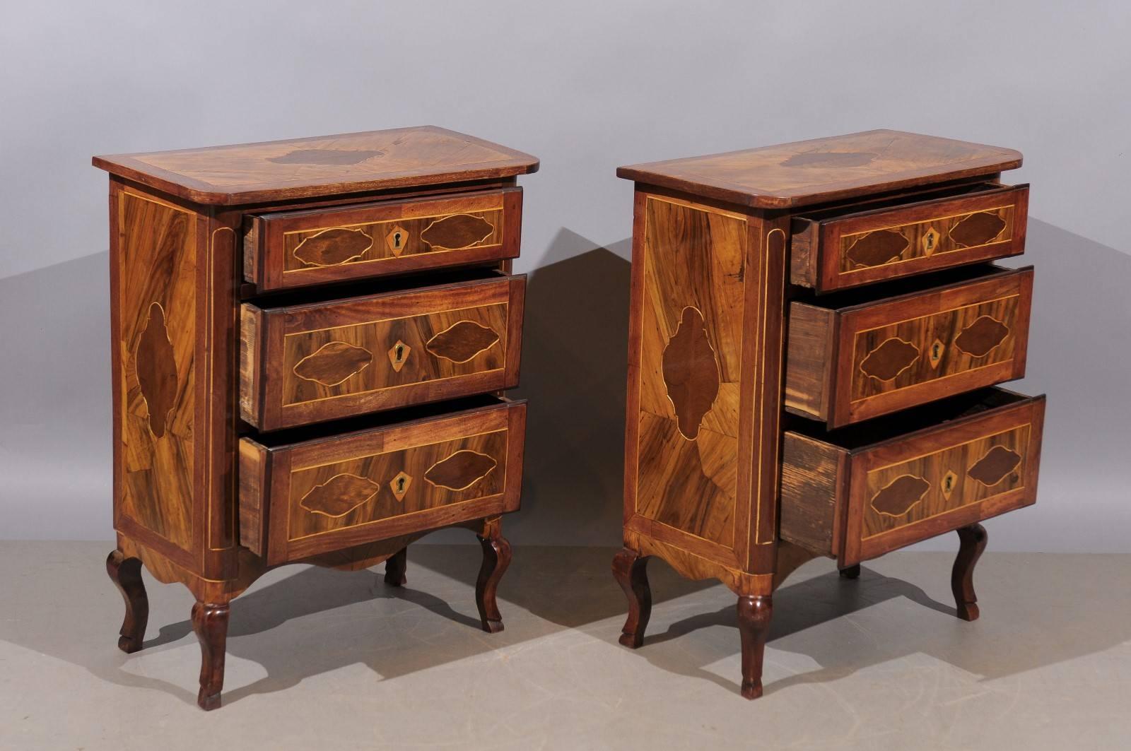 Pair of 19th Century Italian Inlaid Walnut Commodinis with Three Drawers In Excellent Condition In Atlanta, GA