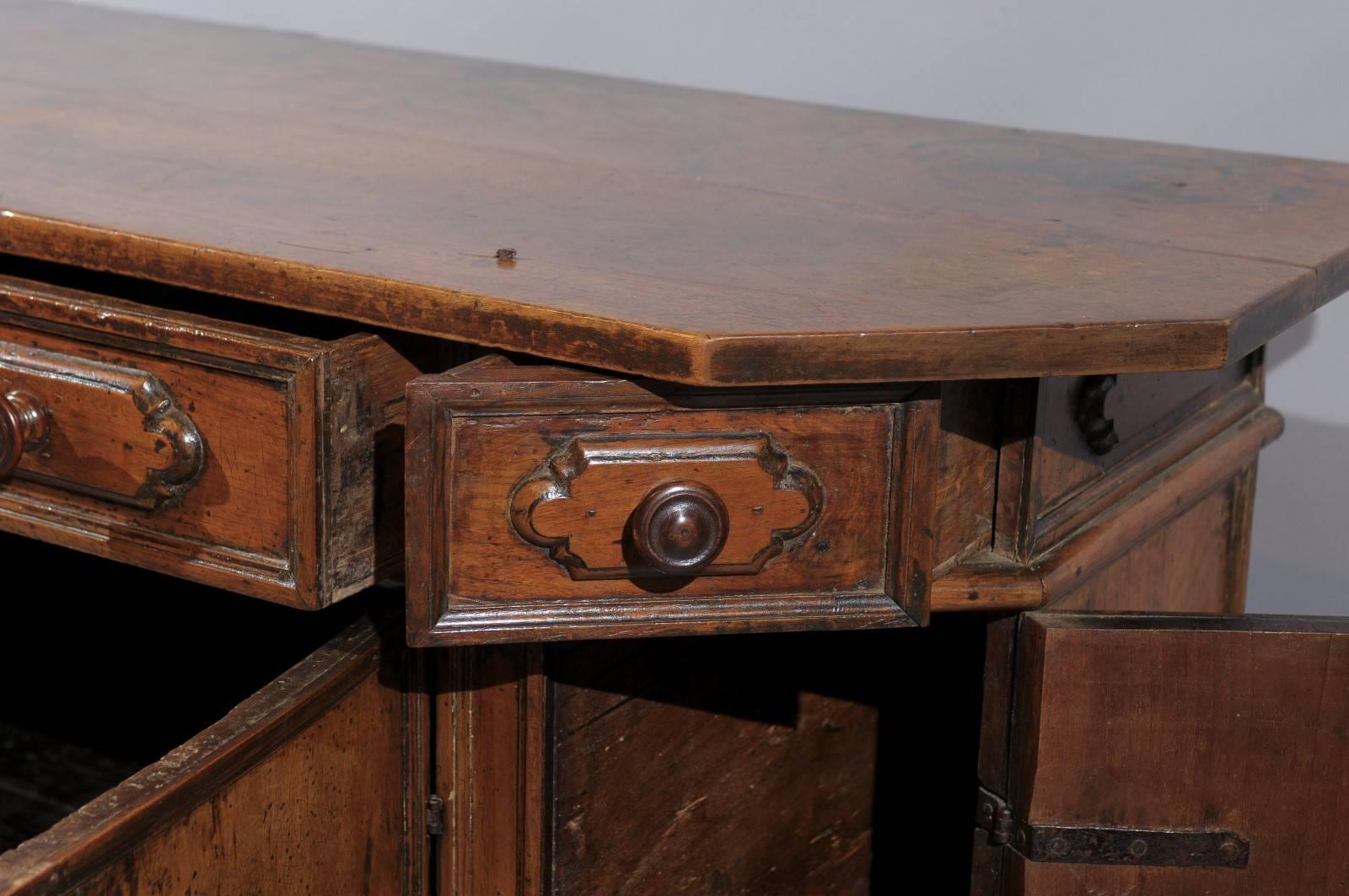 17th Century Walnut Credenza with Four Drawers and Cabinet Doors, Italy 2
