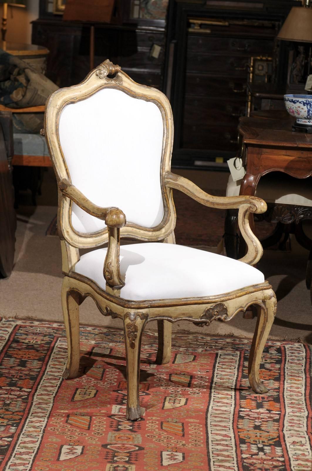 18th century Venetian Rococo painted fauteuil with scrolled arms and cabriole legs.