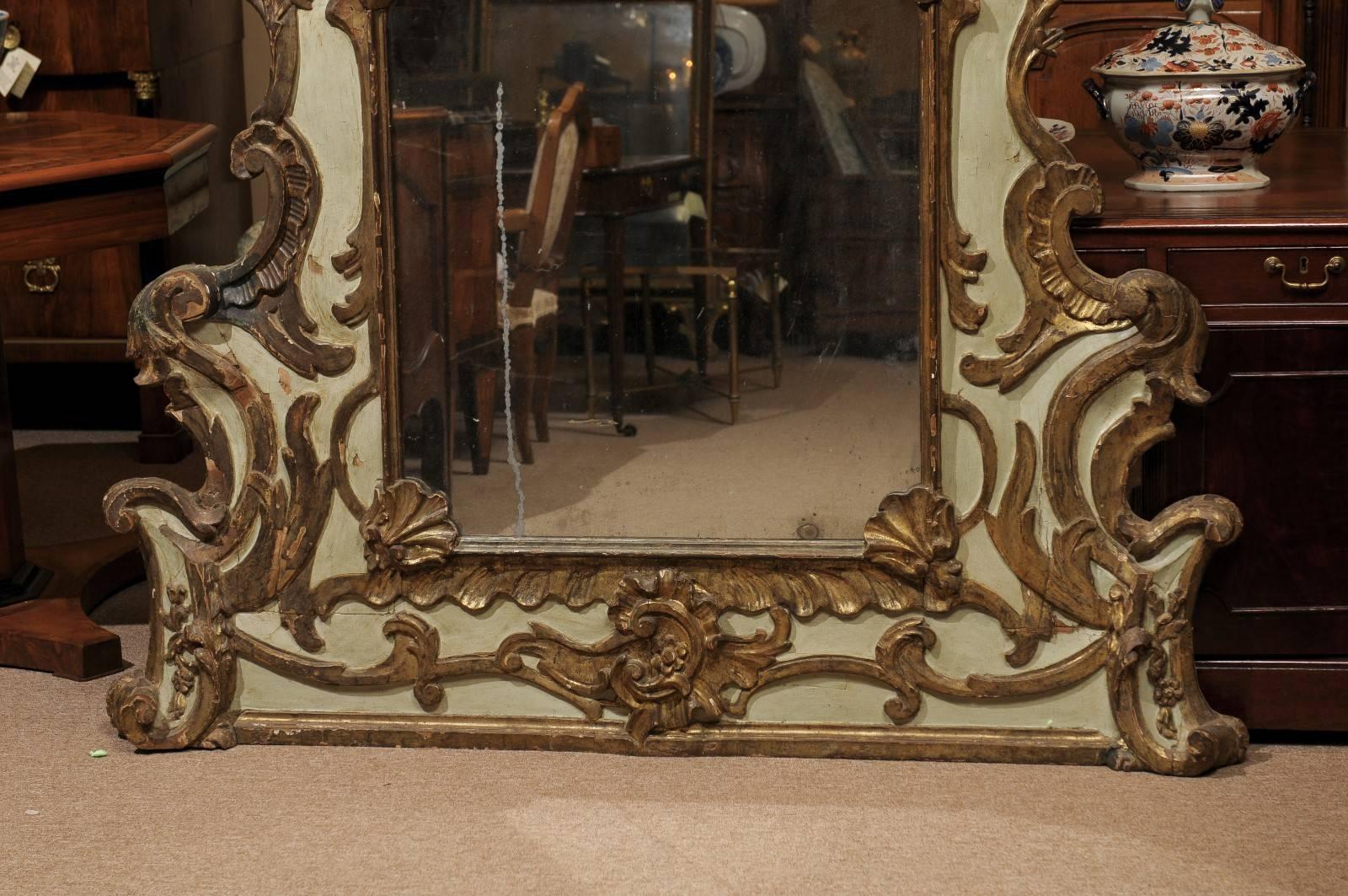 Carved 18th Century Venetian Painted and Parcel Gilt Mirror, Rococo Period 3