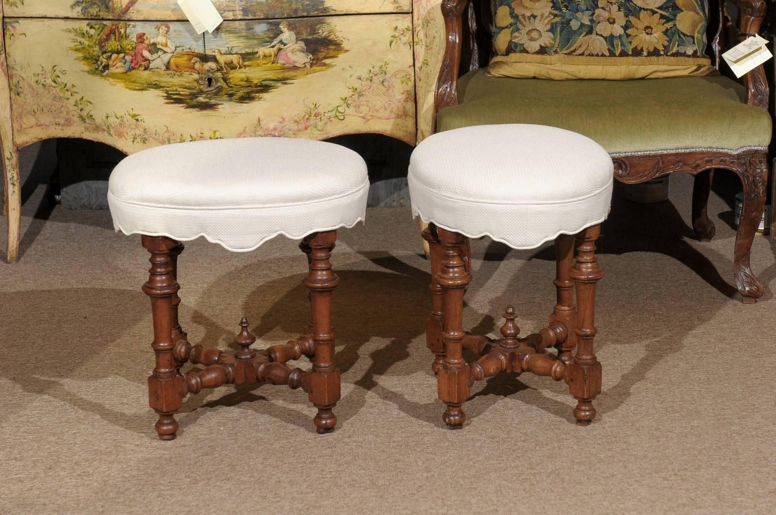 Pair of 18th Century Italian Turned Leg Oval Benches in Walnut 2