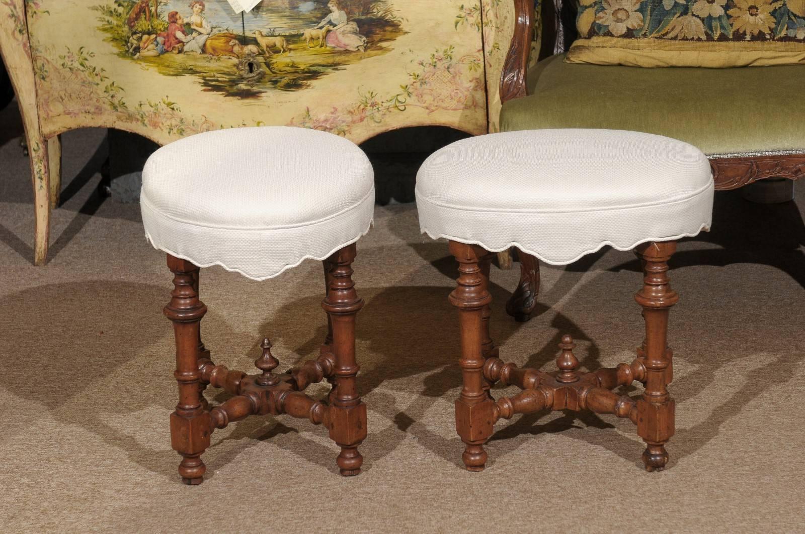 Pair of 18th Century Italian Turned Leg Oval Benches in Walnut 3