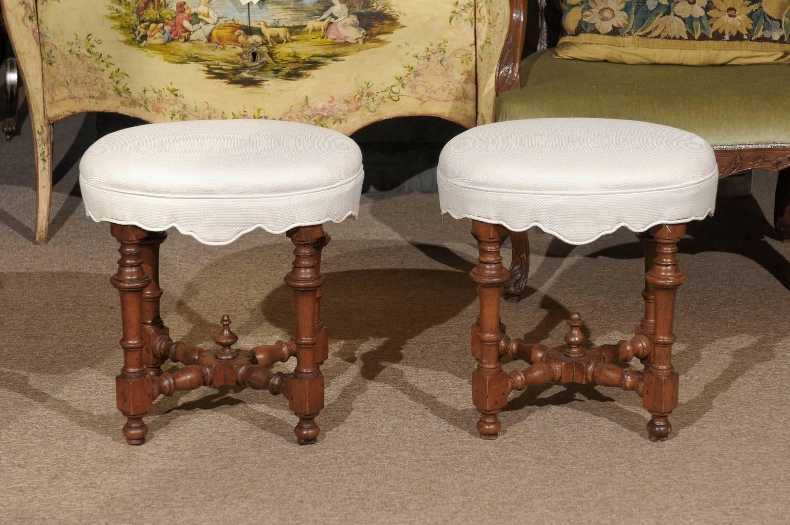 Pair of 18th Century Italian Turned Leg Oval Benches in Walnut 6