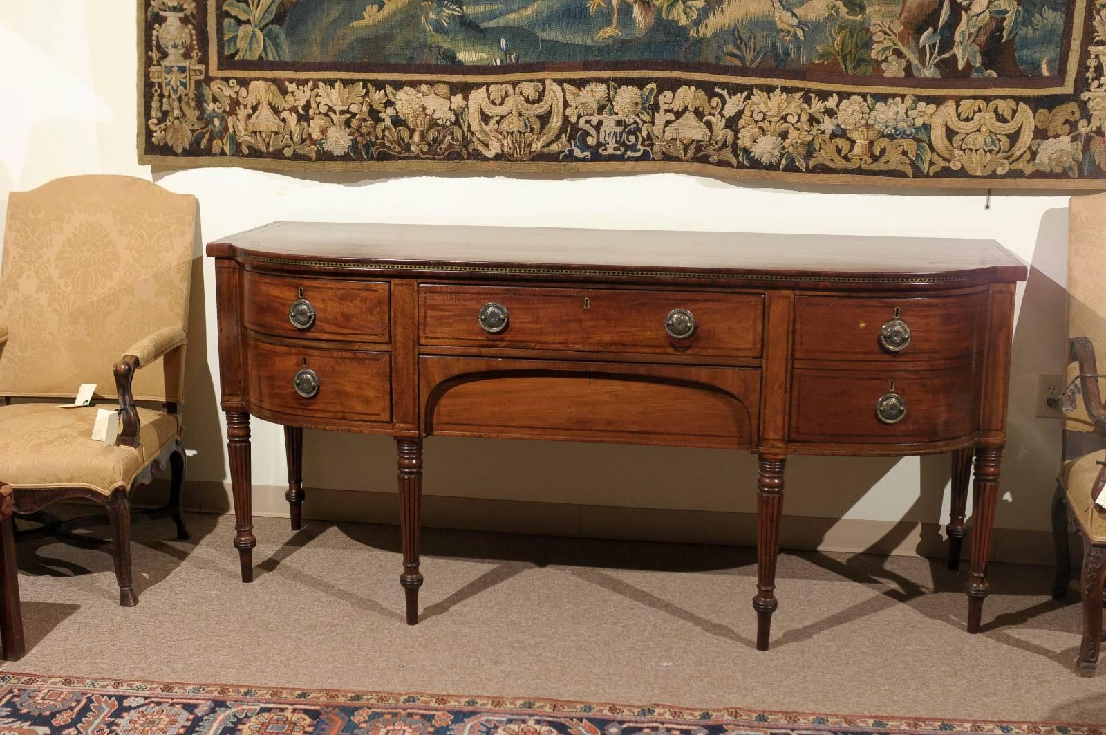 Early 19th Century English Regency Sideboard with Brass Inlay In Excellent Condition In Atlanta, GA