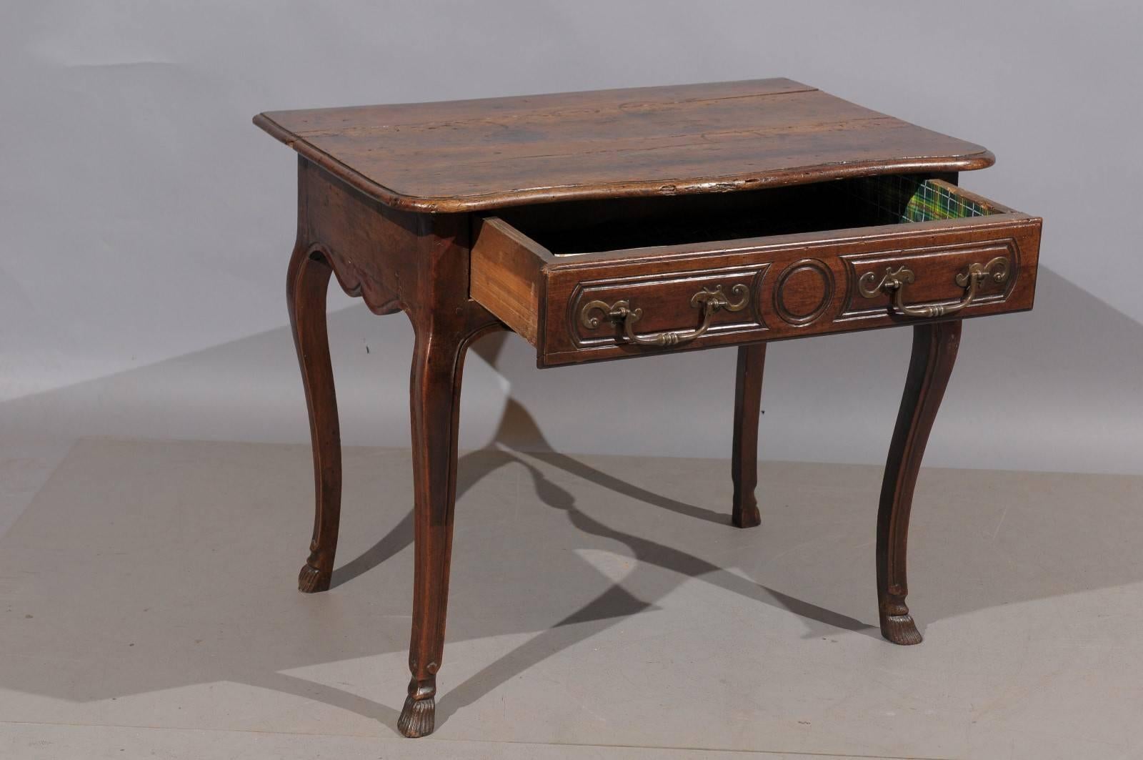 18th Century French Louis XV Walnut Table with Drawer and Hoof Feet 2