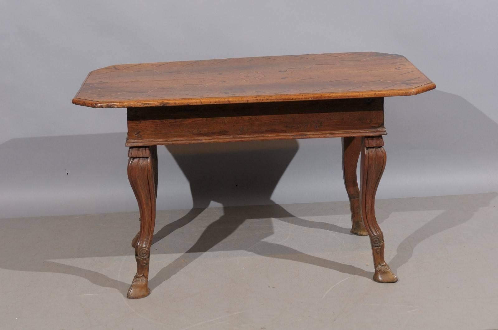 18th Century Italian Rococo Inlaid Walnut Writing Table with Hoof Feet In Excellent Condition In Atlanta, GA