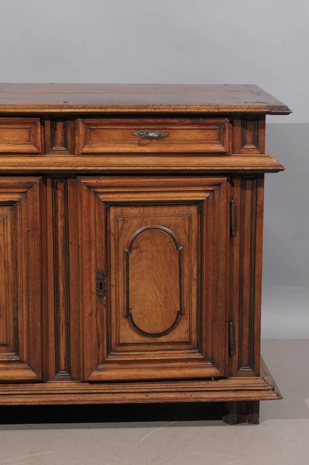 Louis XIV Walnut Buffet with Two Drawers and Doors, France, 18th Century In Excellent Condition In Atlanta, GA