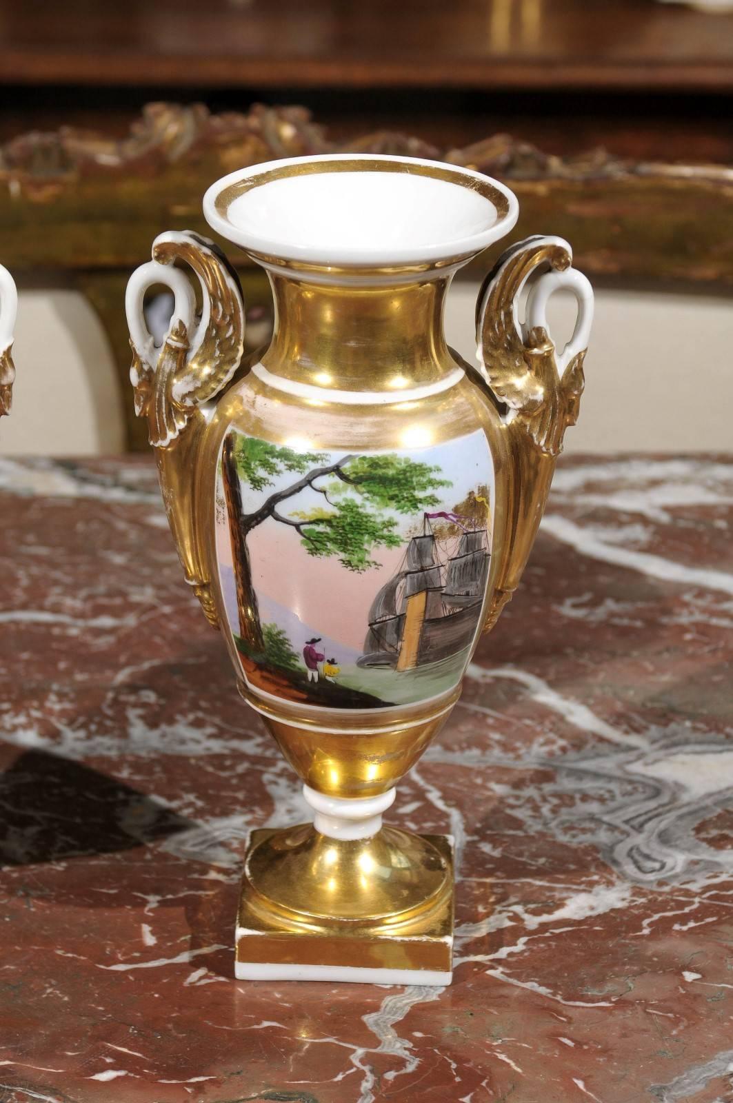 Pair of Porcelain of Paris, Urns, circa 1820 For Sale 2