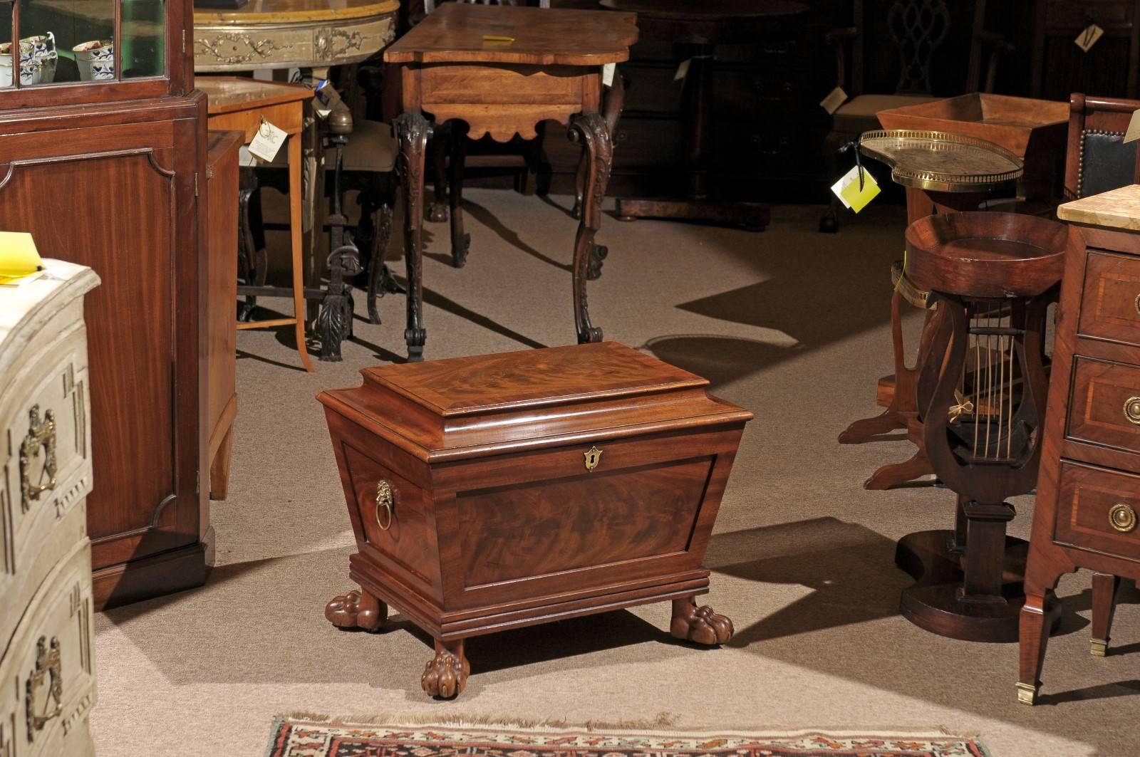 19th Century English Regency Mahogany Sarcophagus Cellarette with Paw Feet In Excellent Condition In Atlanta, GA